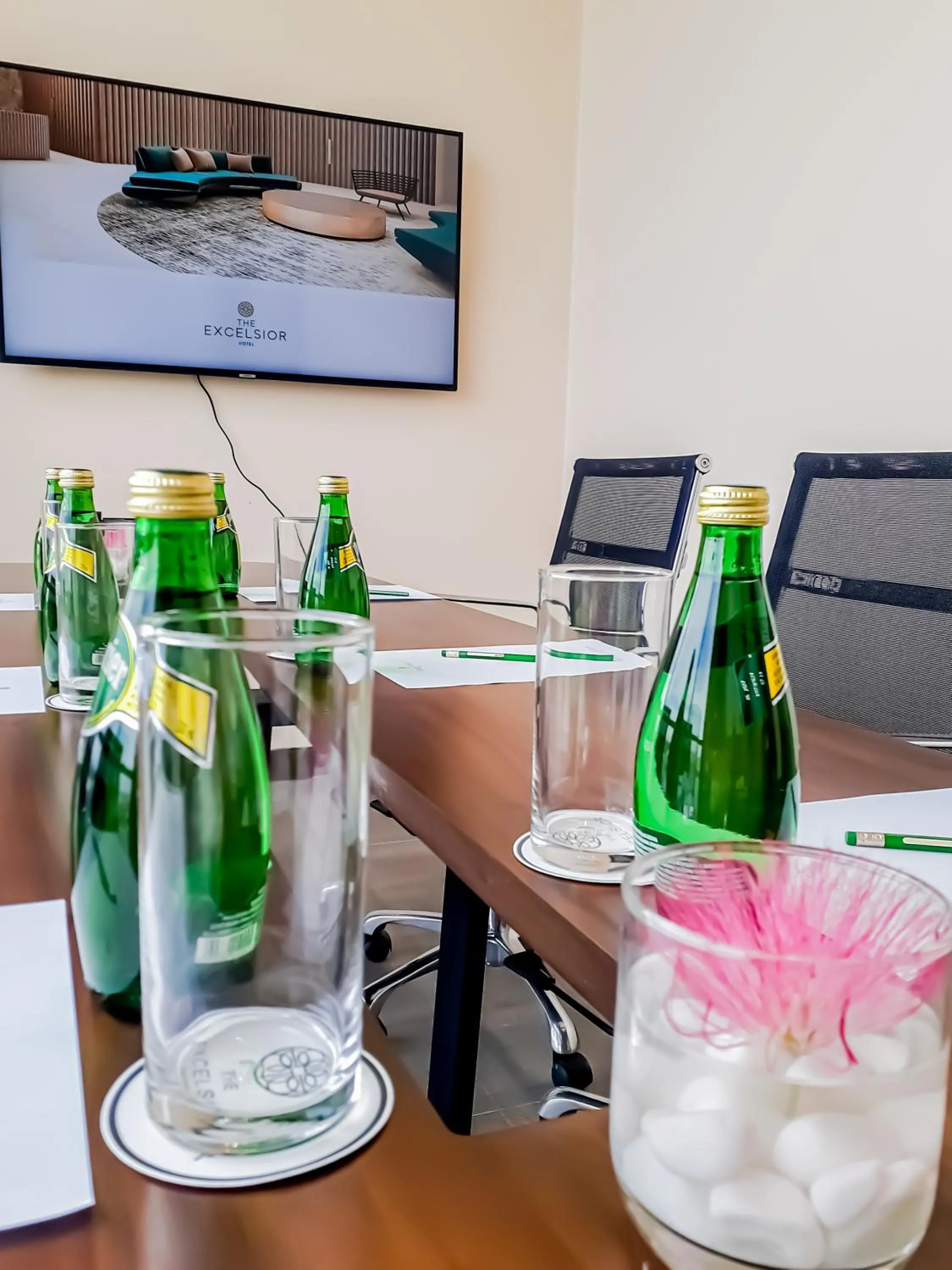 Meeting/conference room in The Excelsior Hotel Las Piñas