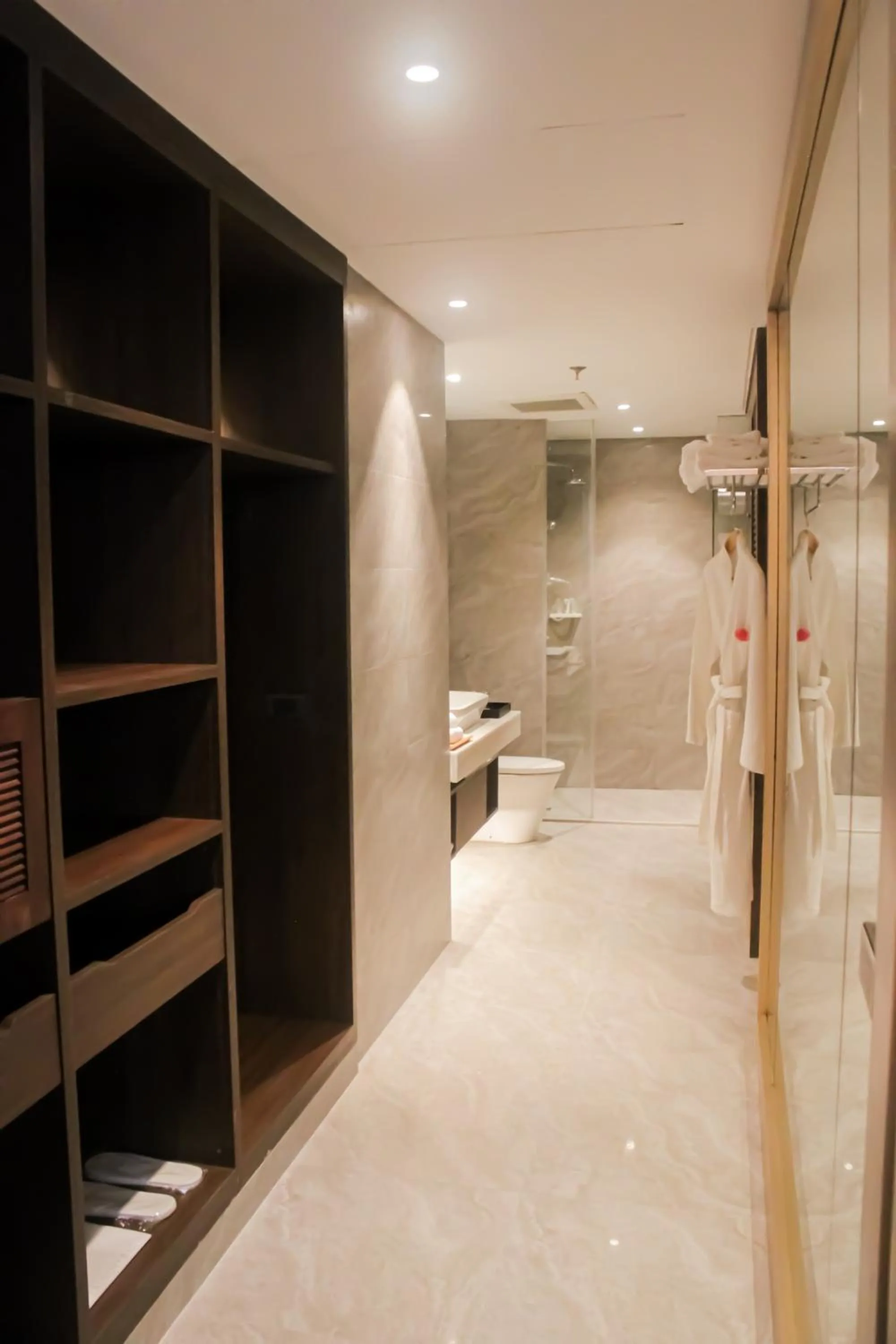 Bathroom in The Excelsior Hotel Las Piñas