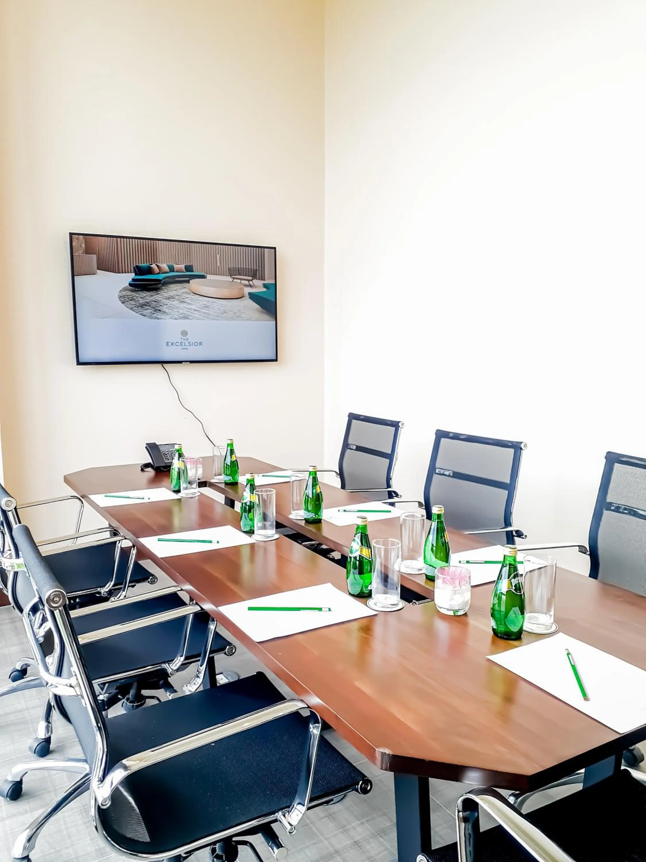 Meeting/conference room in The Excelsior Hotel Las Piñas