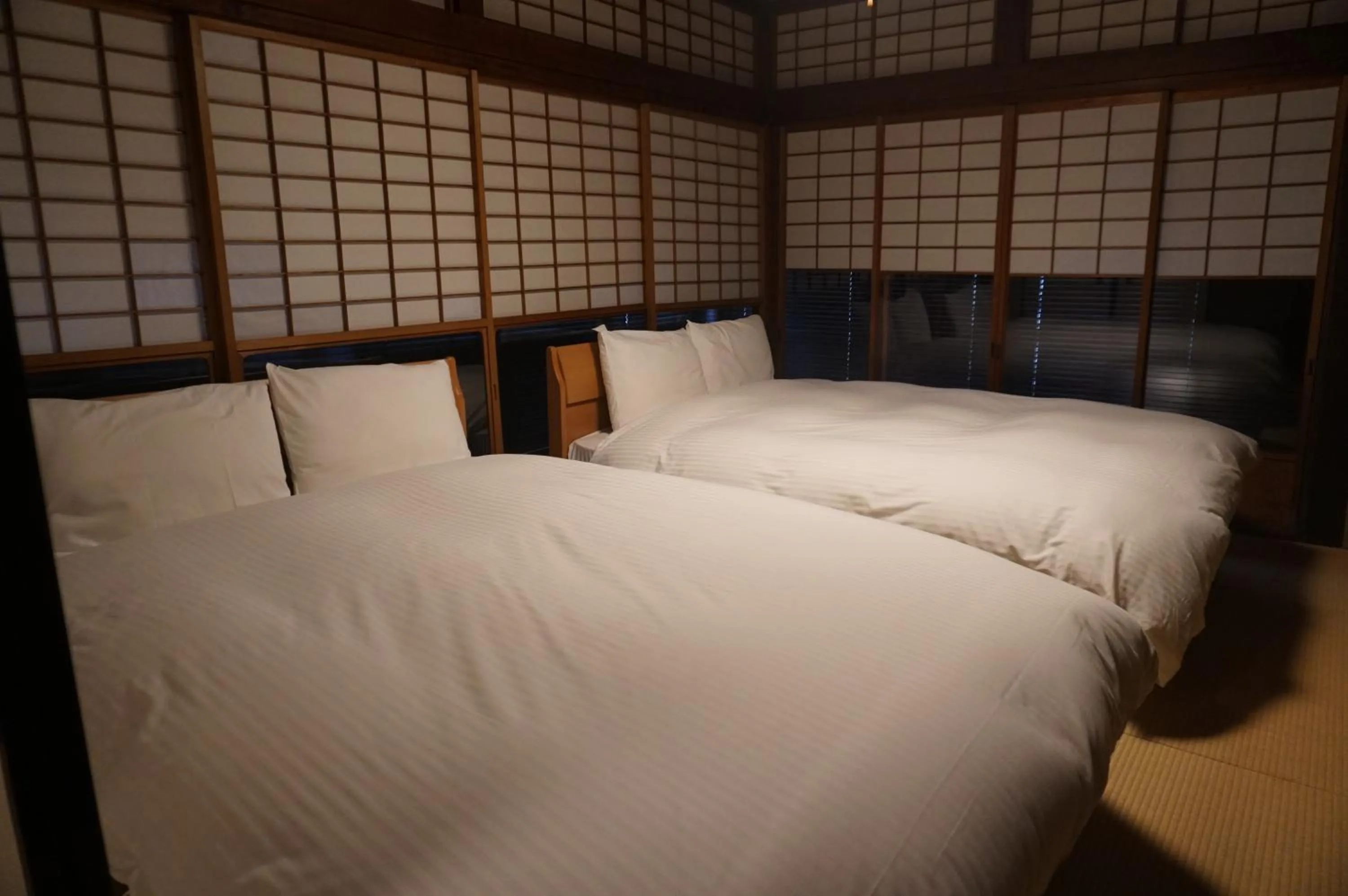 Bed in Kanade Shijo-Shimmachi