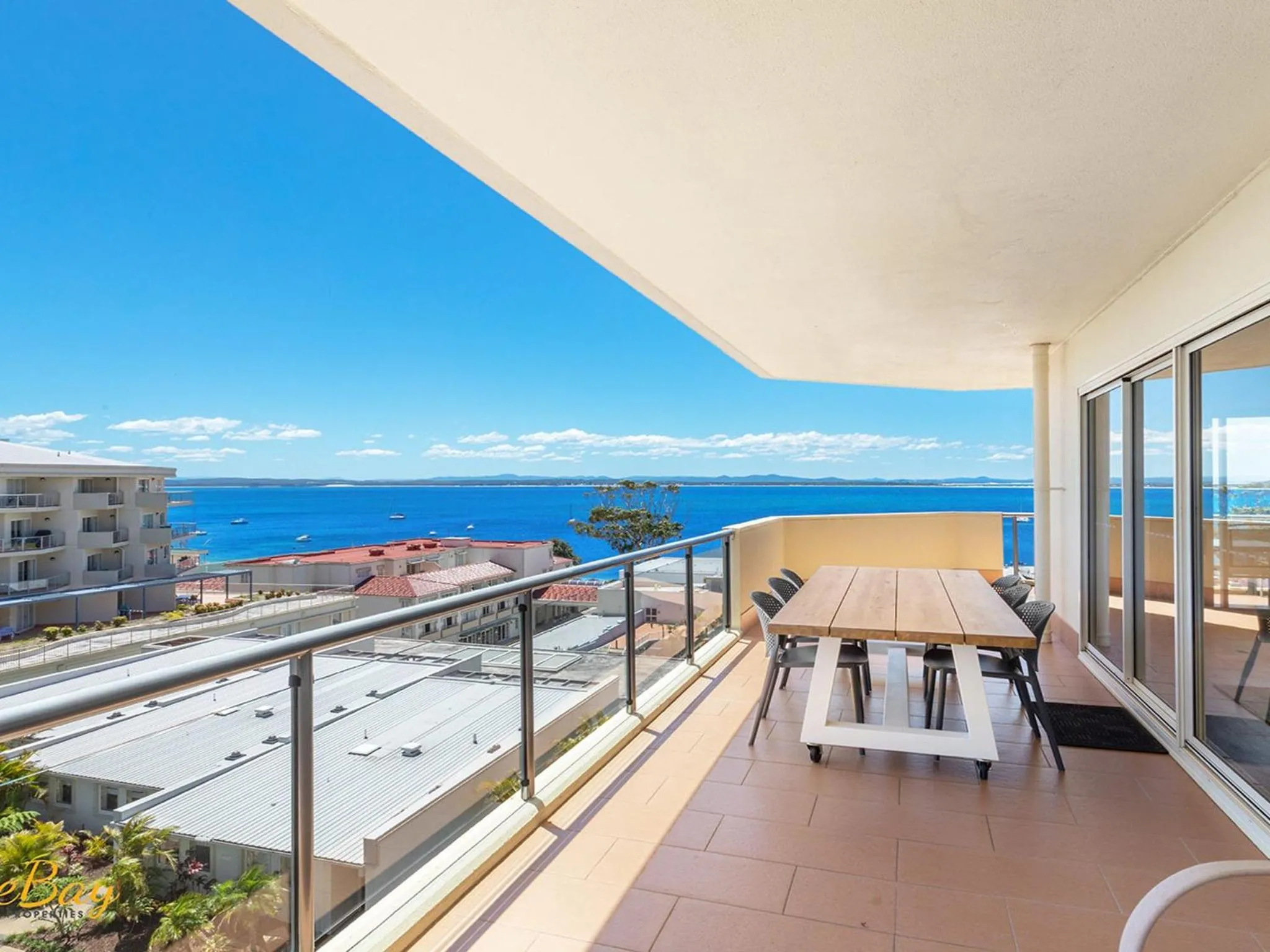 Balcony/Terrace in Breakwater Apartment 402