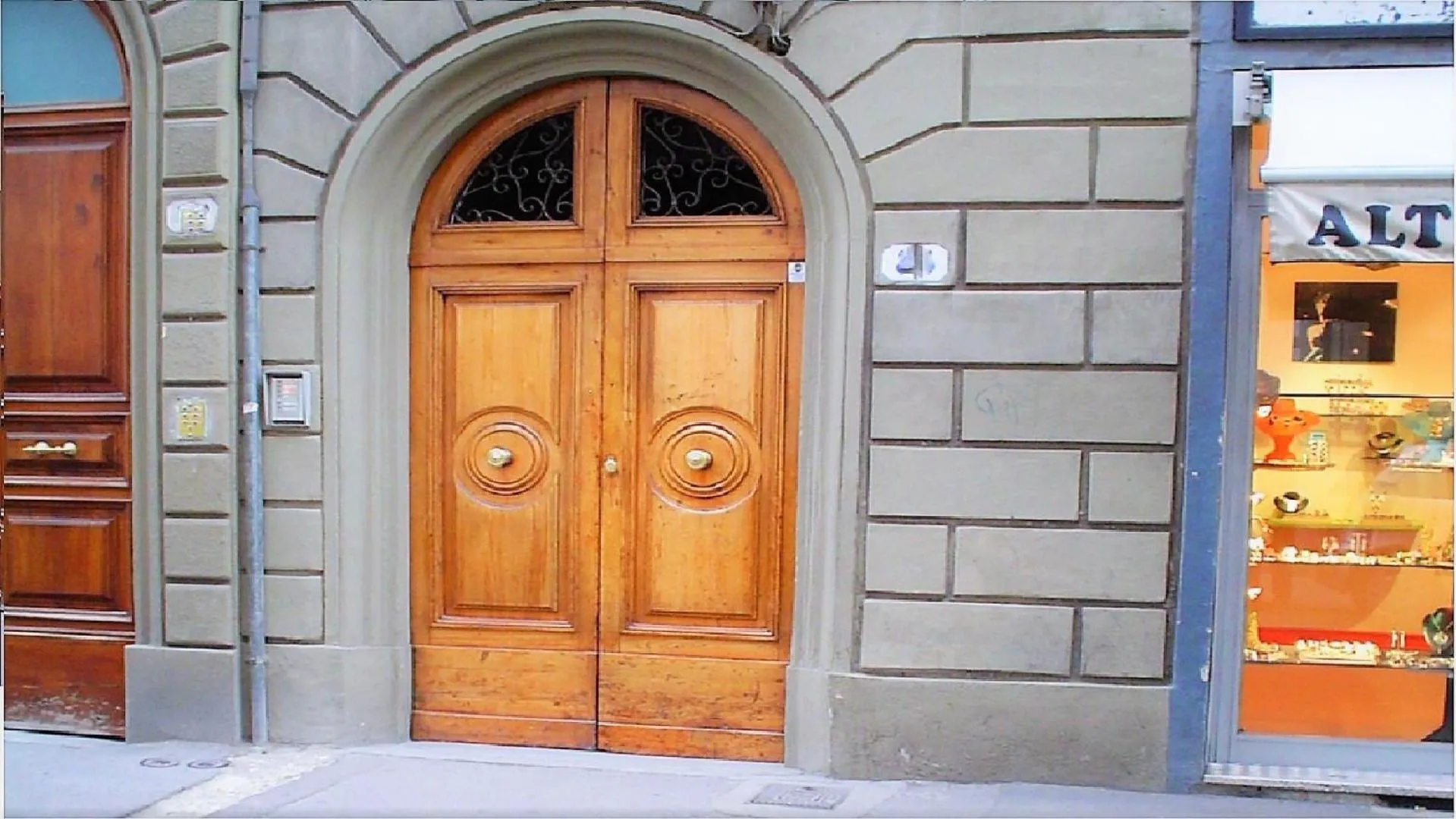 Property building in Appartamento Alfanihouse