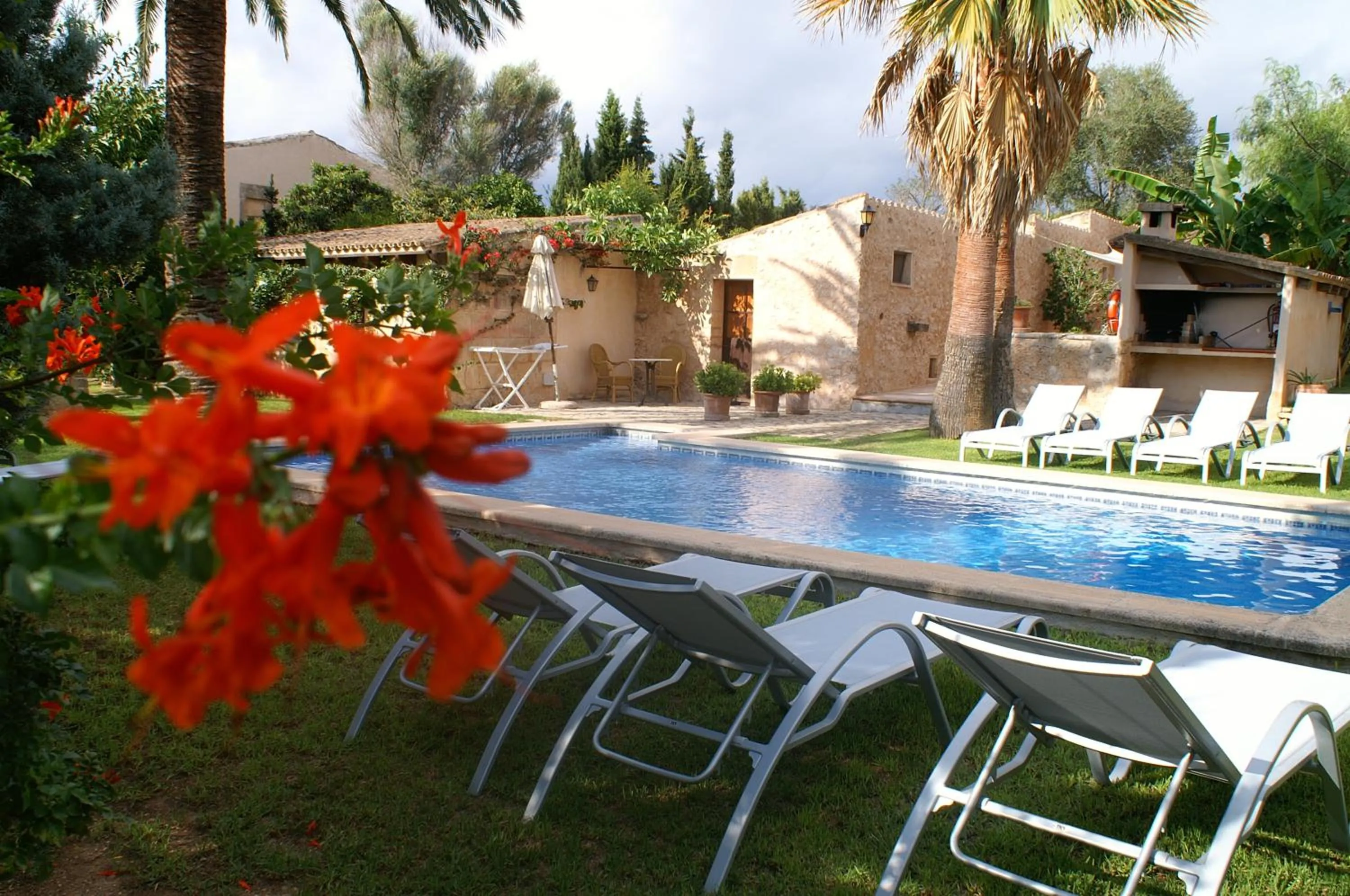 Swimming pool in Agroturismo Es Pla De Llodrá