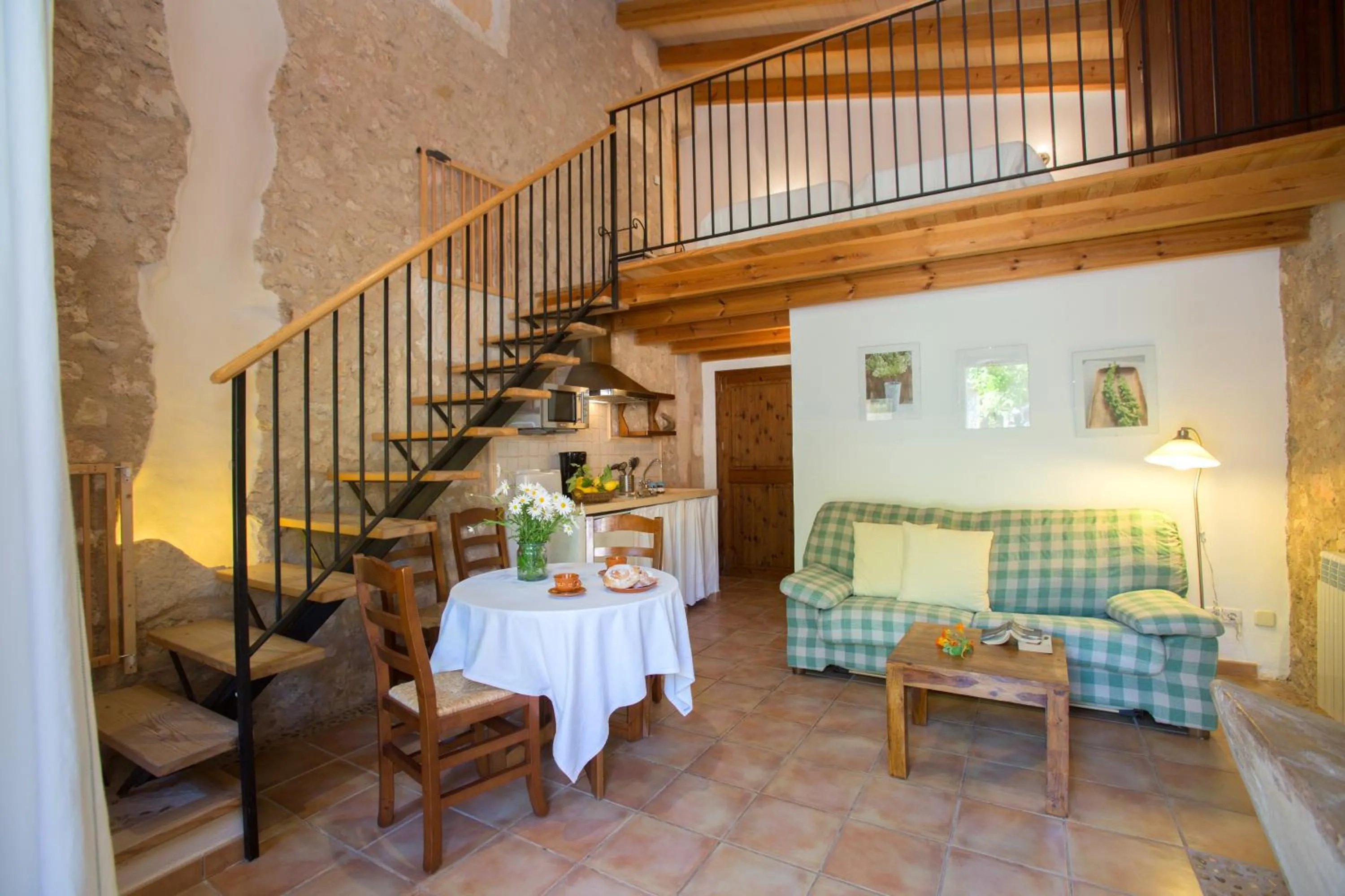 Dining area in Agroturismo Es Pla De Llodrá