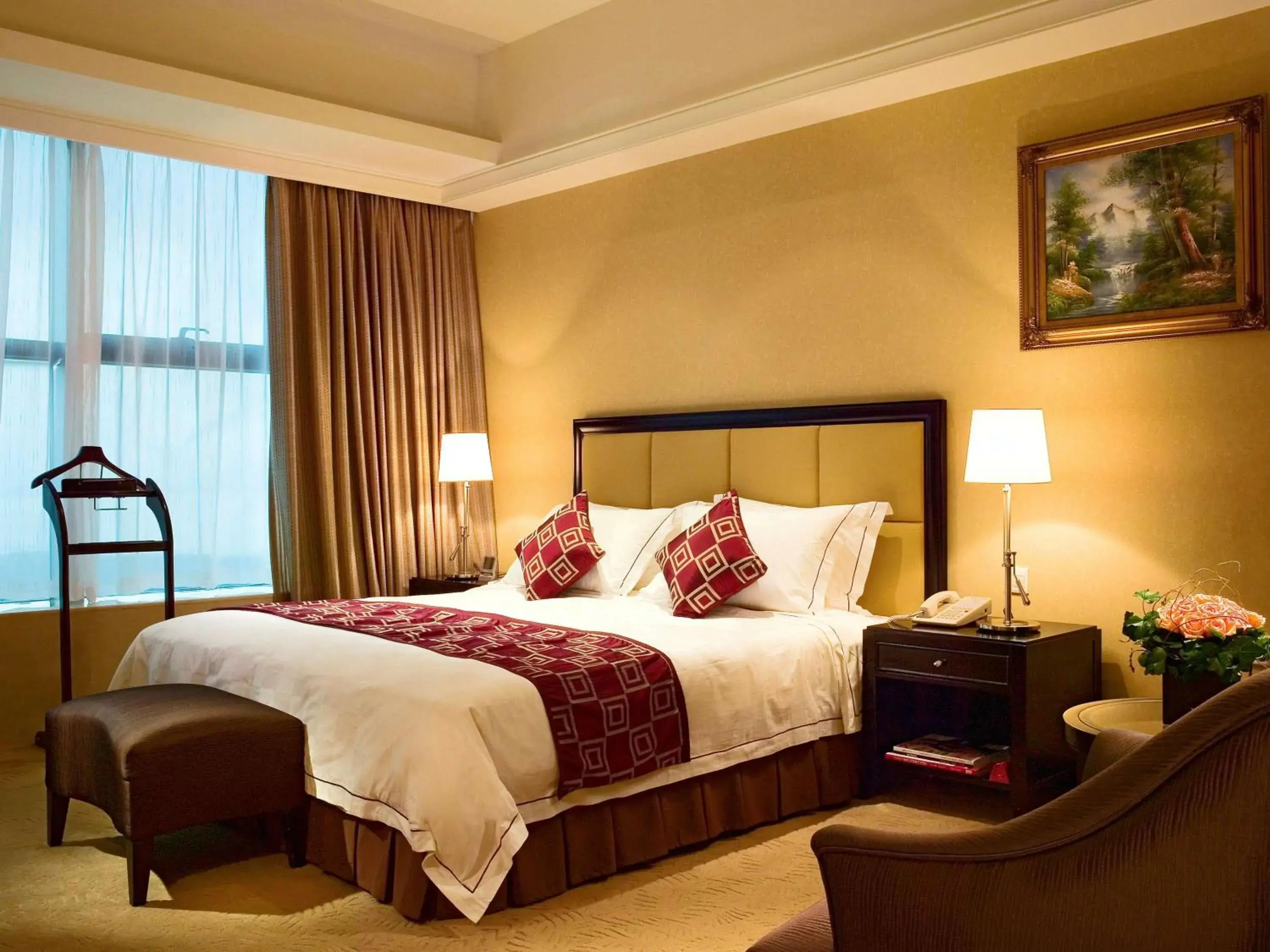 Photo of the whole room, Bed in Oriental Ginza Hotel Shenzhen Photo of the whole room, Bed in Oriental Ginza Hotel Shenzhen