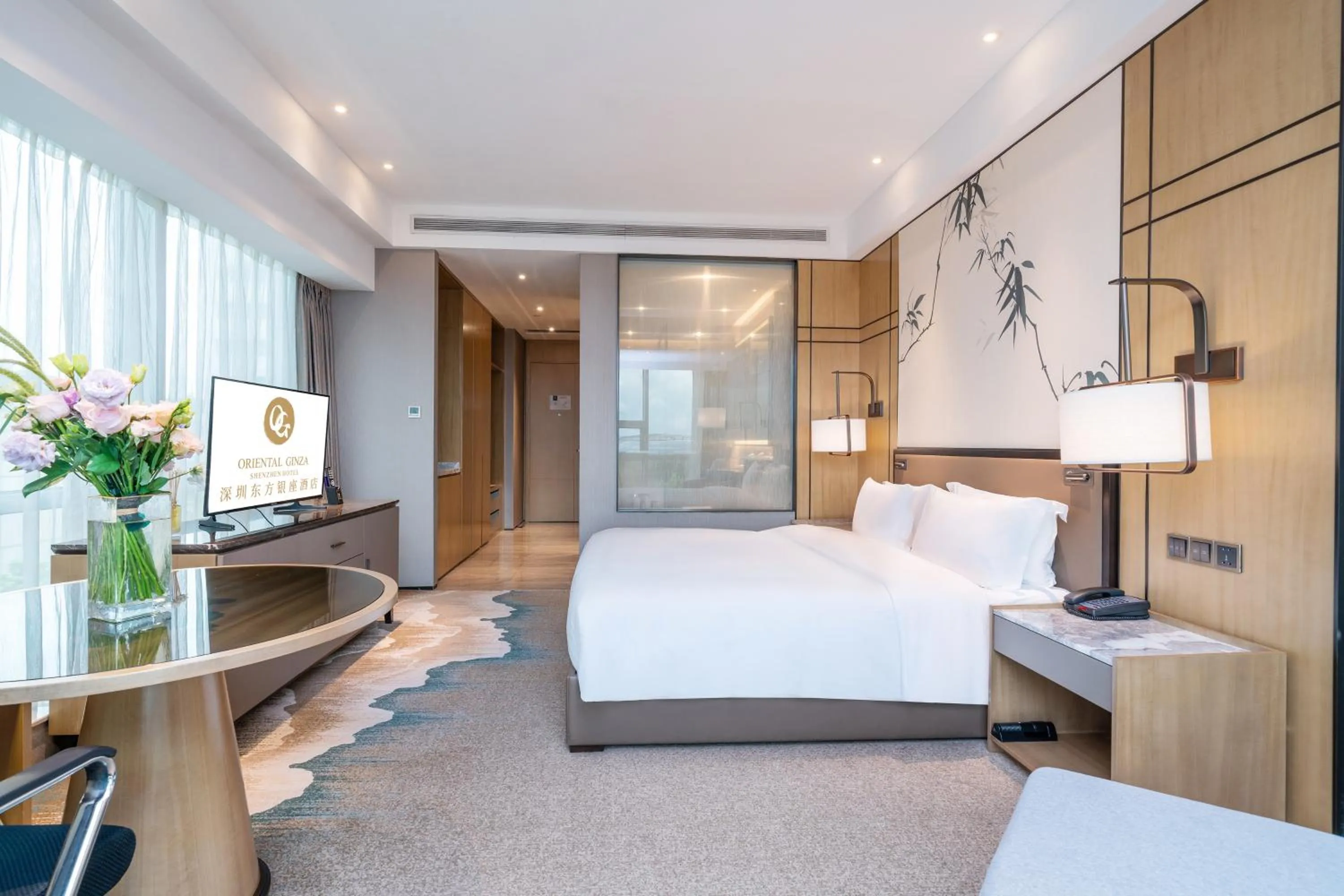 Bed in Oriental Ginza Hotel Shenzhen
