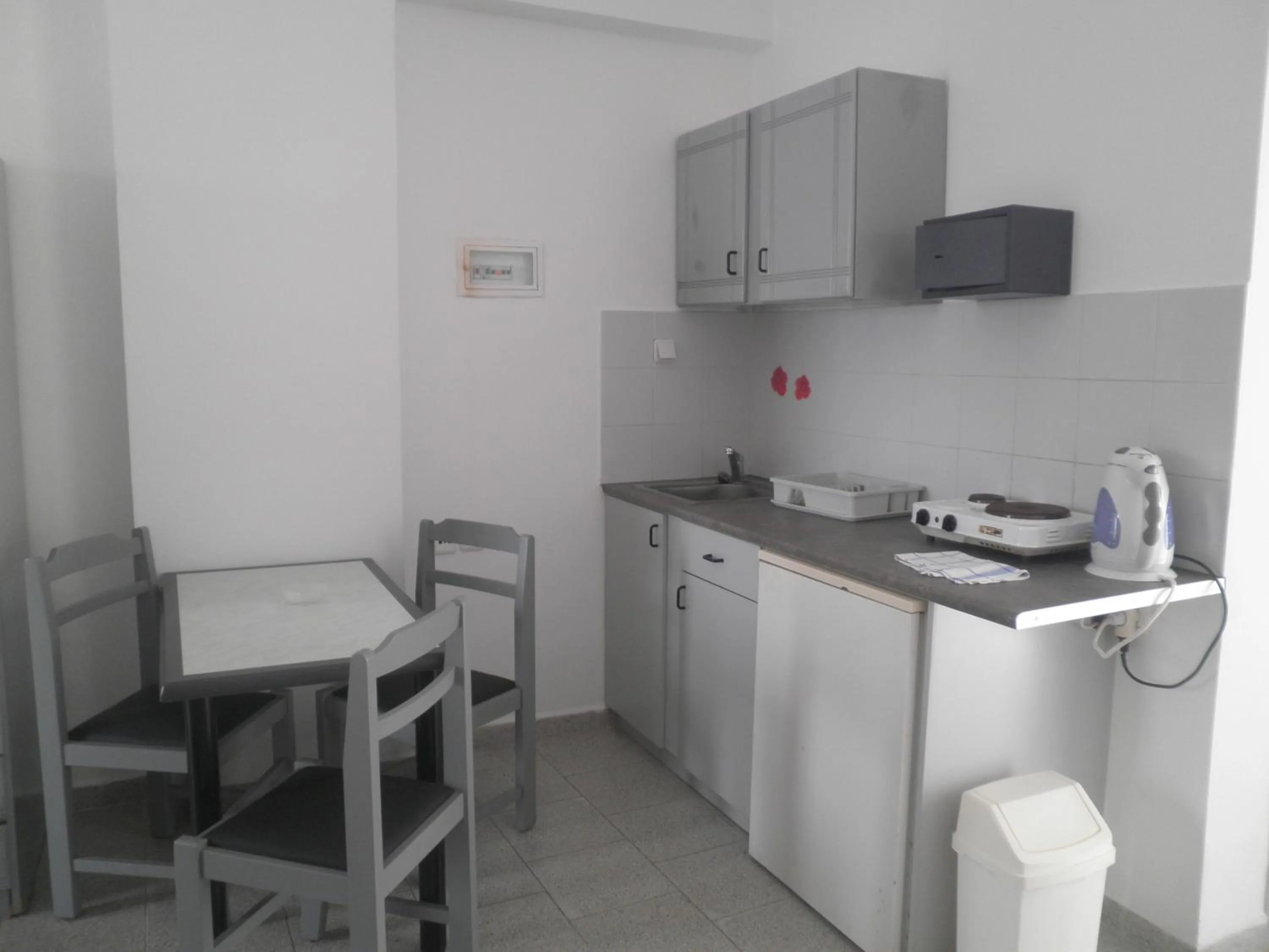 Dining area in Haridimos Apartments