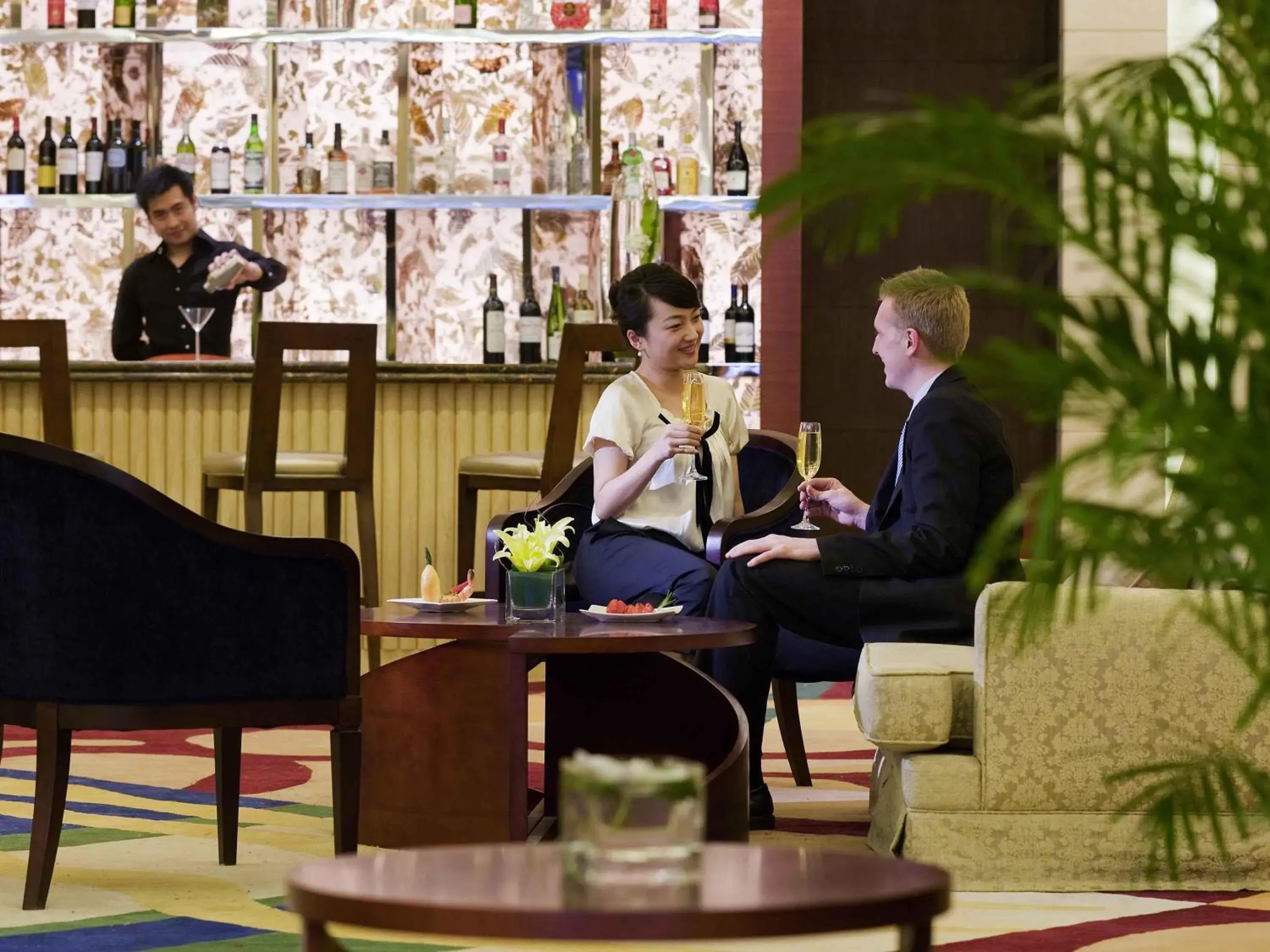 Lounge or bar in Grand Mercure Beijing Central Lounge or bar in Grand Mercure Beijing Central