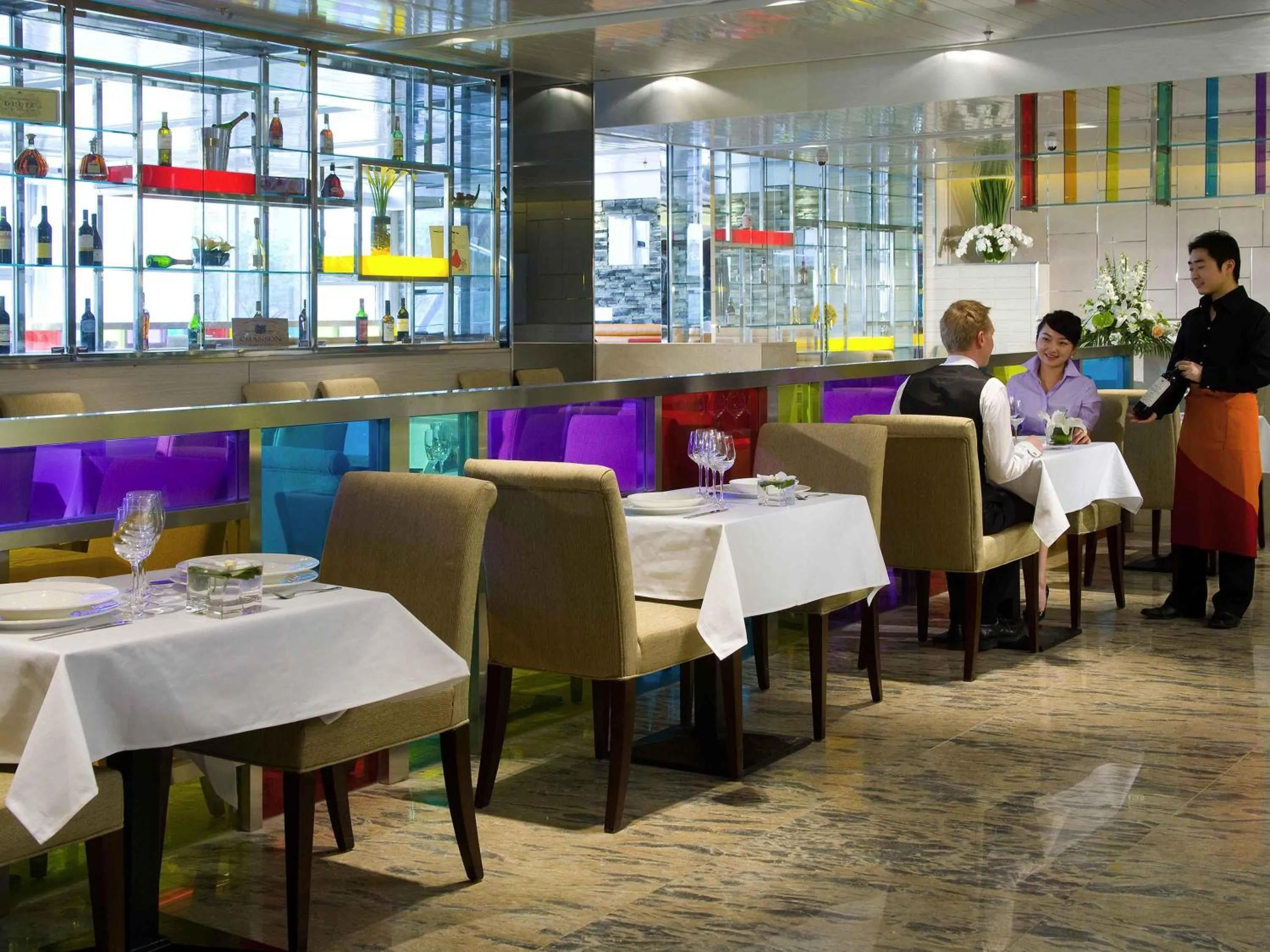 Restaurant/places to eat in Grand Mercure Beijing Central