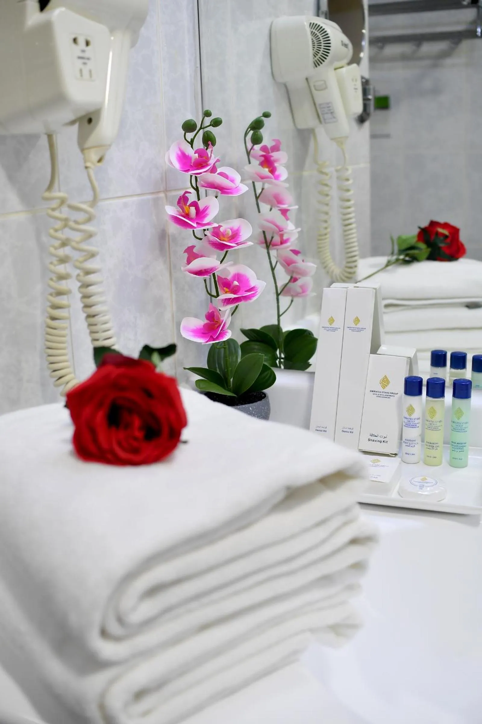 towels in Nejoum Al Emarat