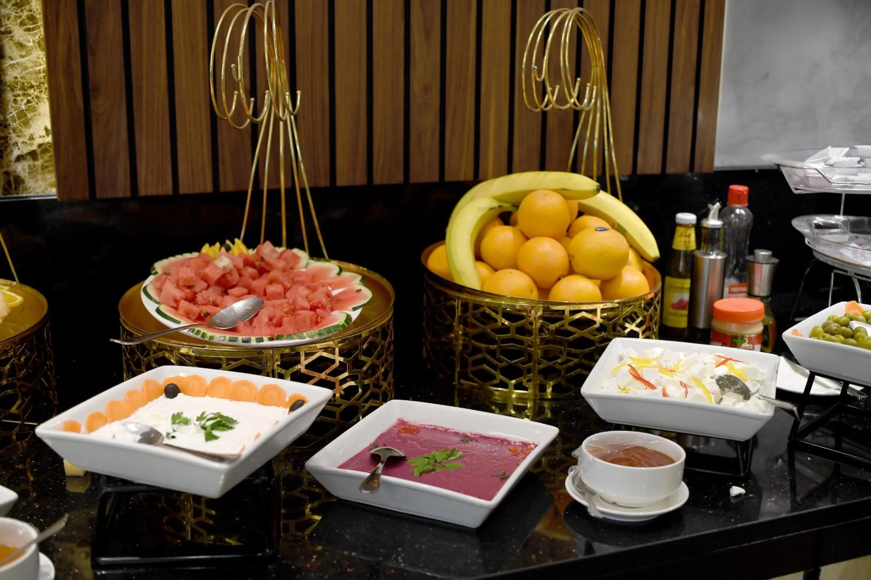 Breakfast in Nejoum Al Emarat