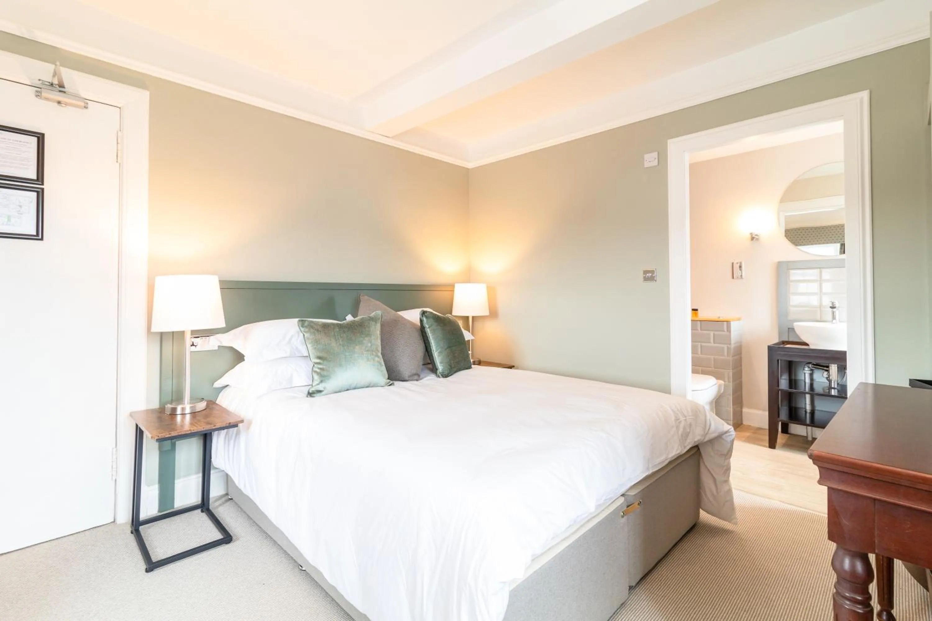 Bed in Black Bull Gartmore