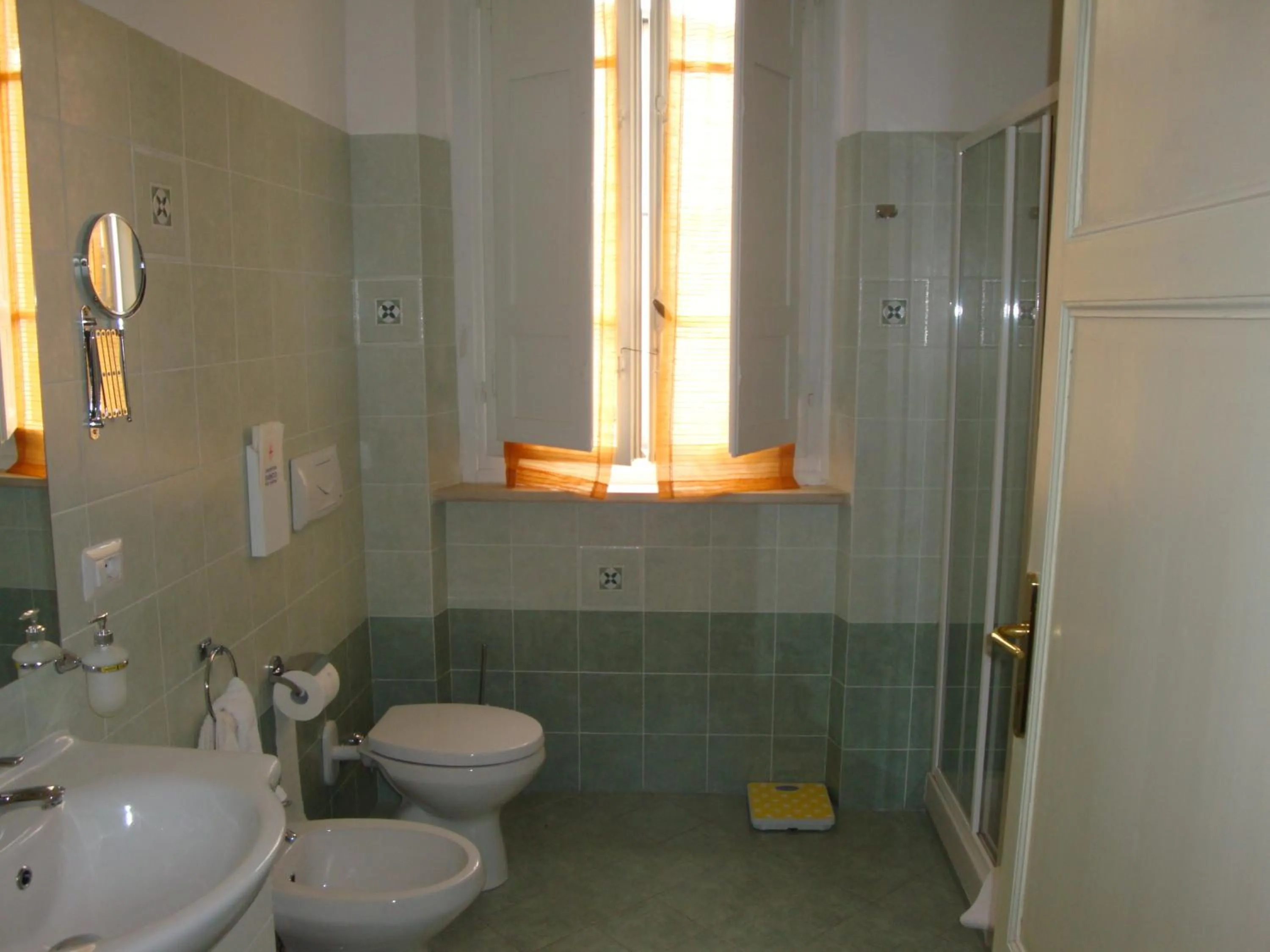 Bathroom in Bed & Breakfast Lucca Fora