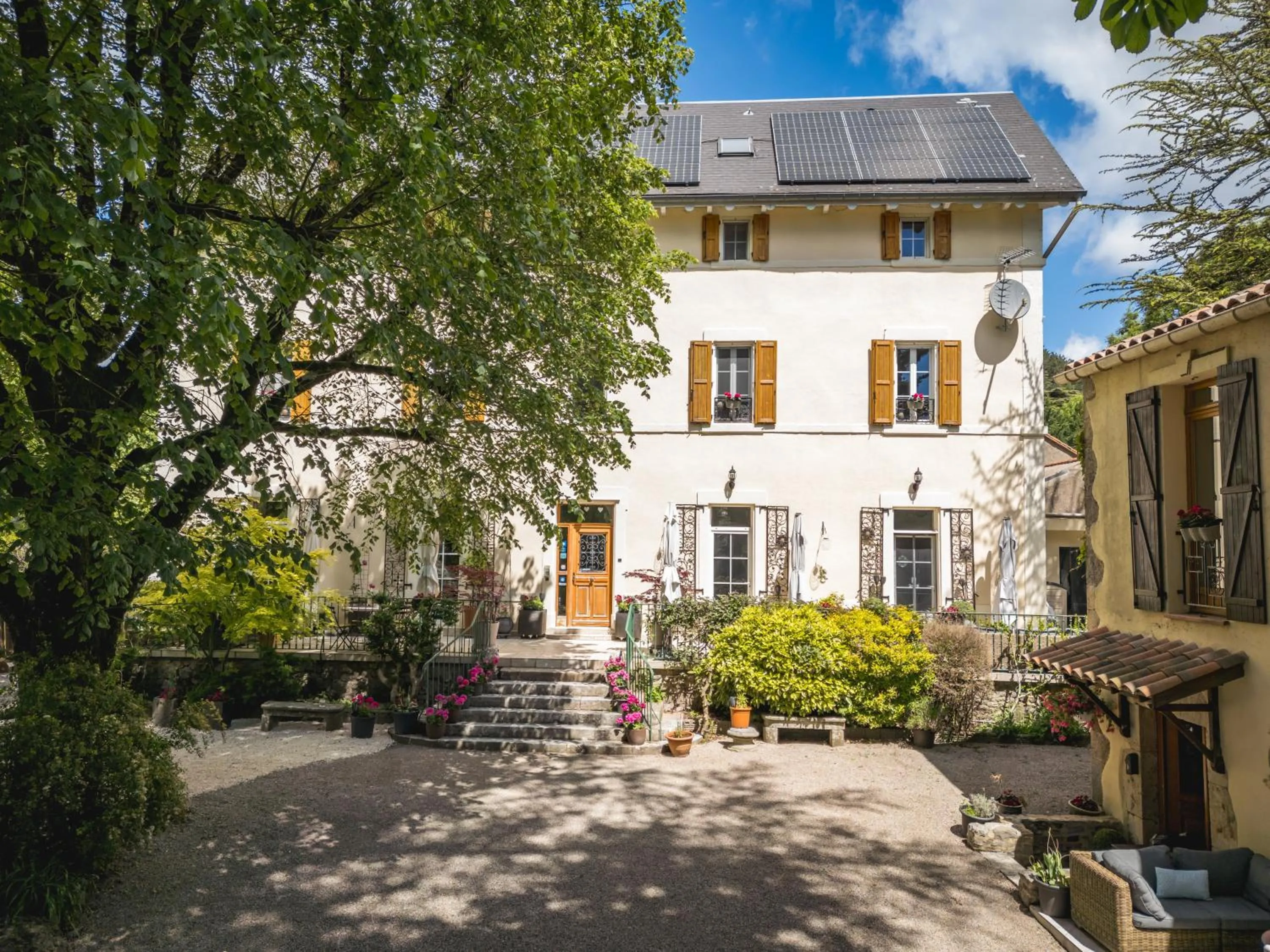 Gites du Caylar - Chambres et Appartments