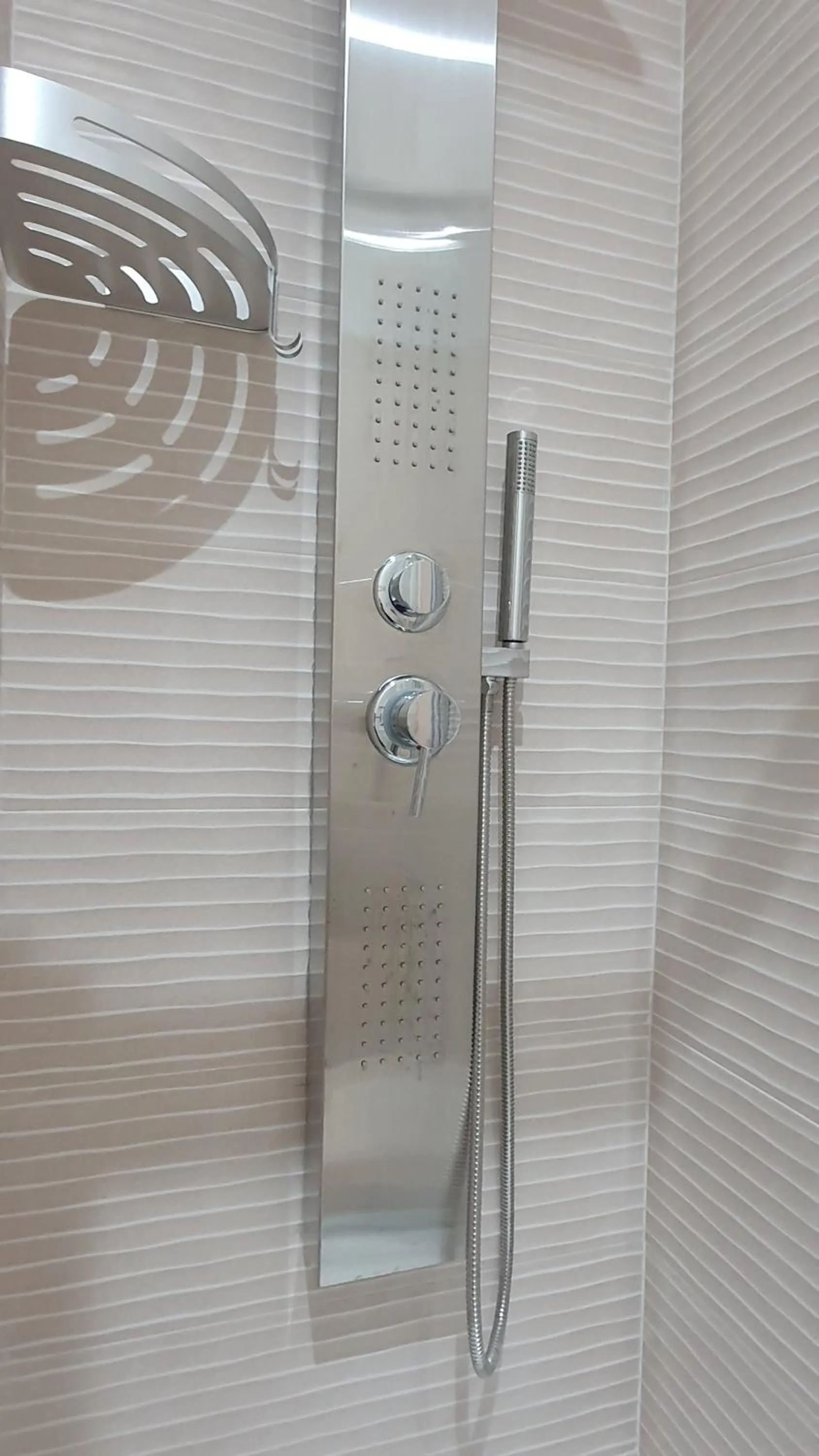 Bathroom in b&b 1930