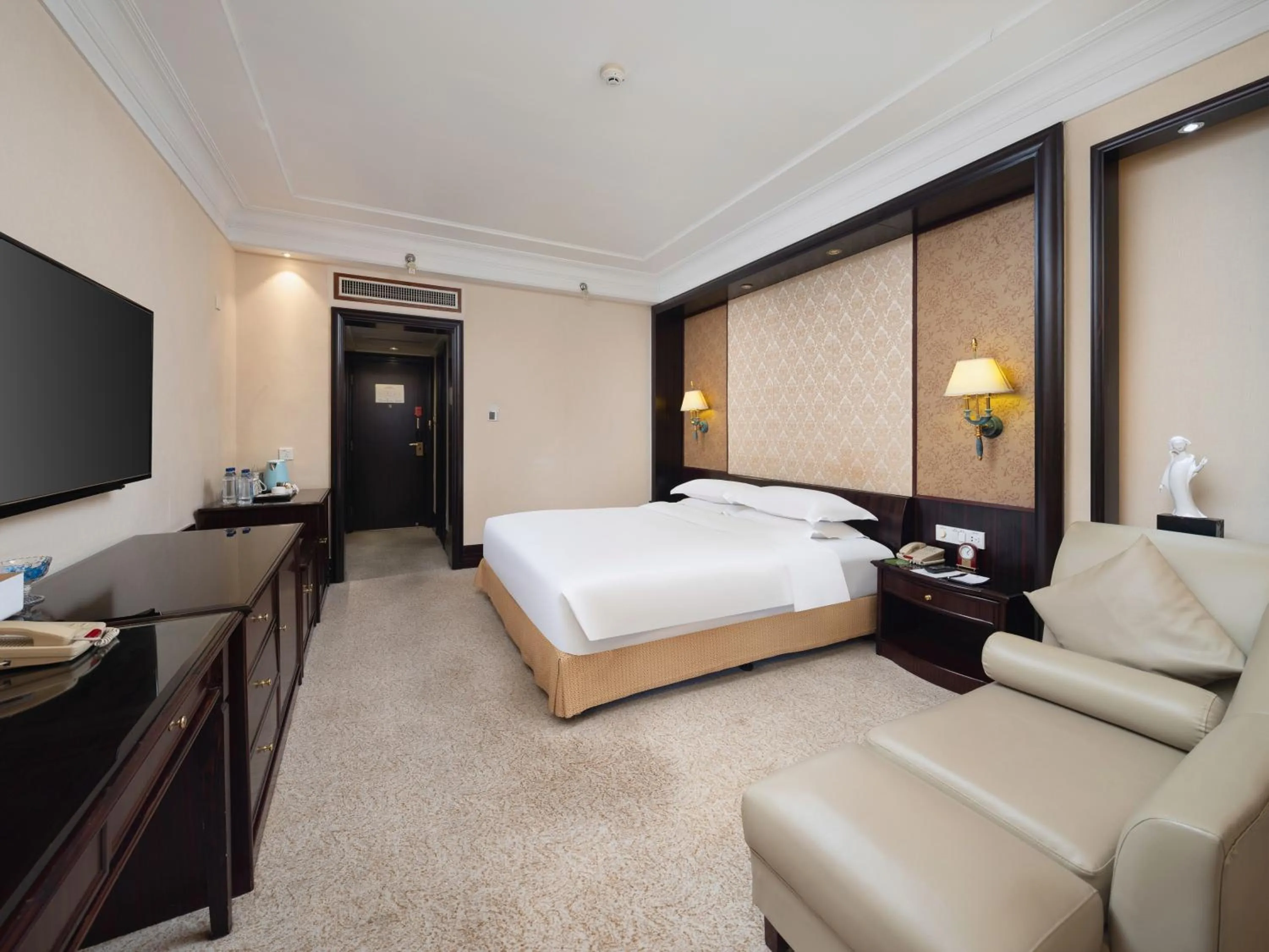 Bed in Grand Metropark Hotel Hangzhou