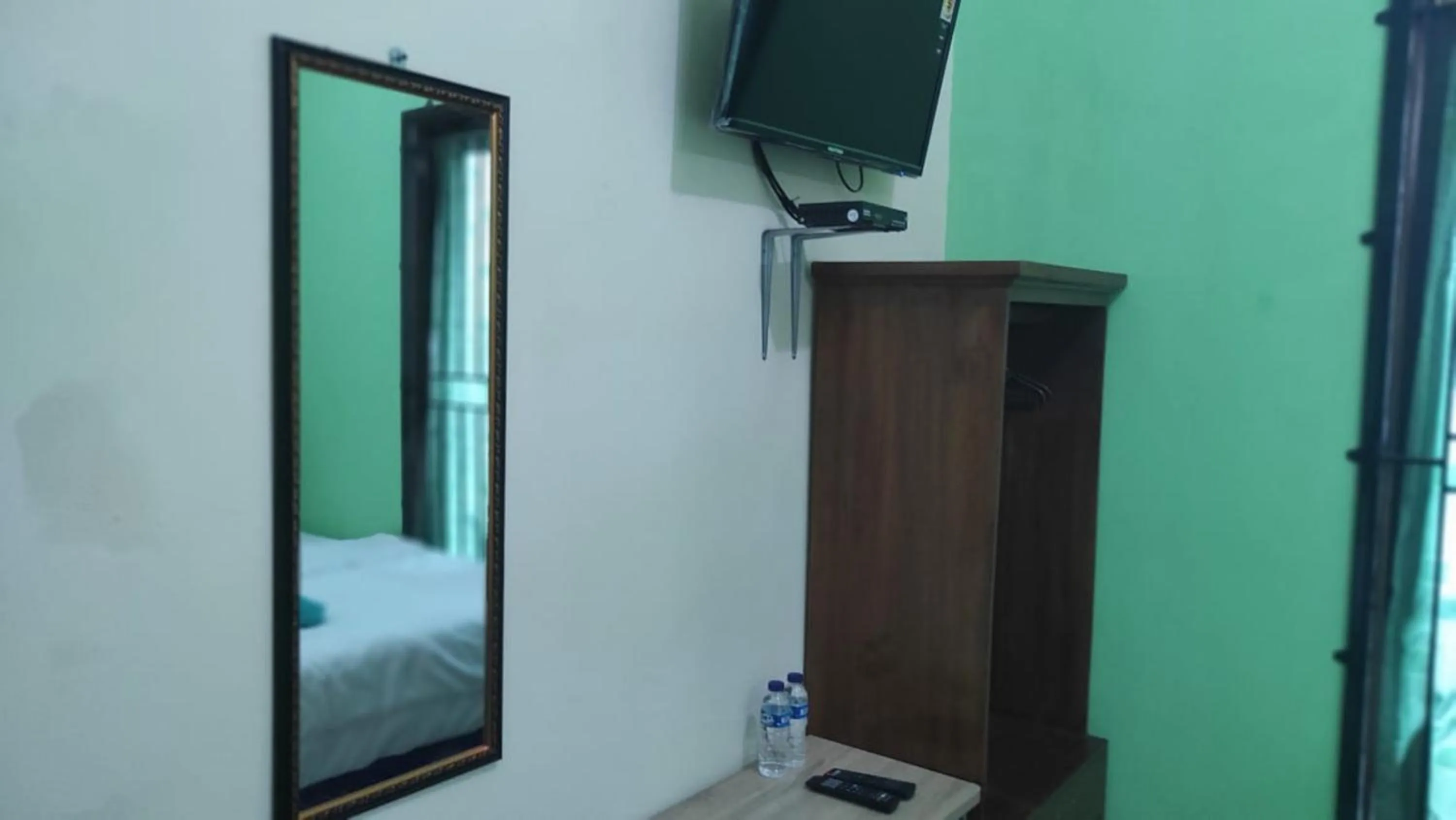 Bed in RedDoorz near RSUD Kebumen 2