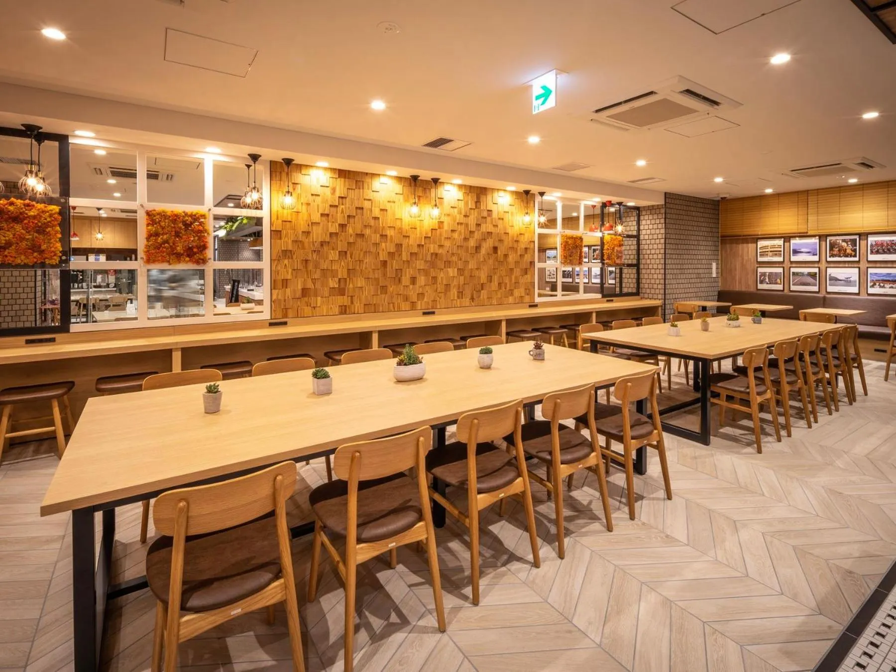 Communal lounge/ TV room in Super Hotel Hiroshima Yagenboridori