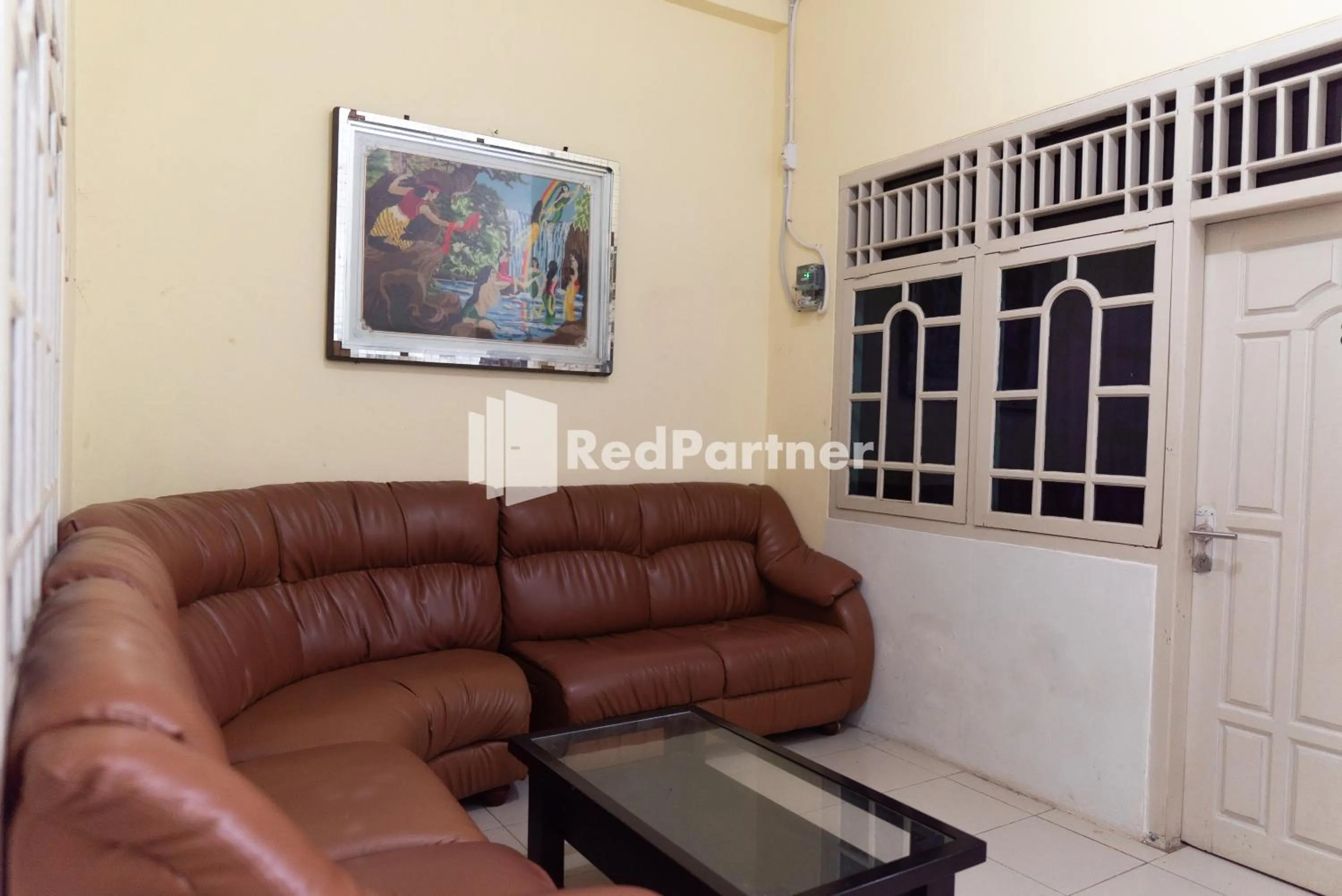 Living room in Wisma Narada 2 Lampung Mitra RedDoorz