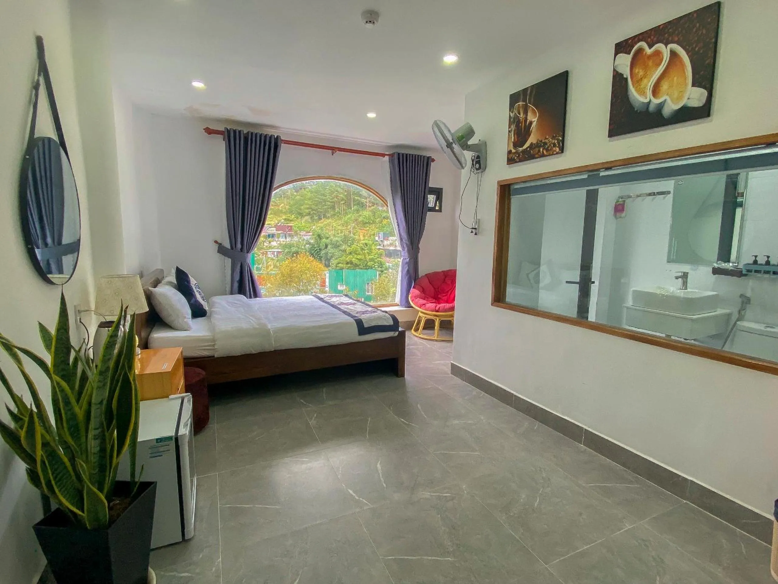 Photo of the whole room in Đà Lạt Cam ly Hotel