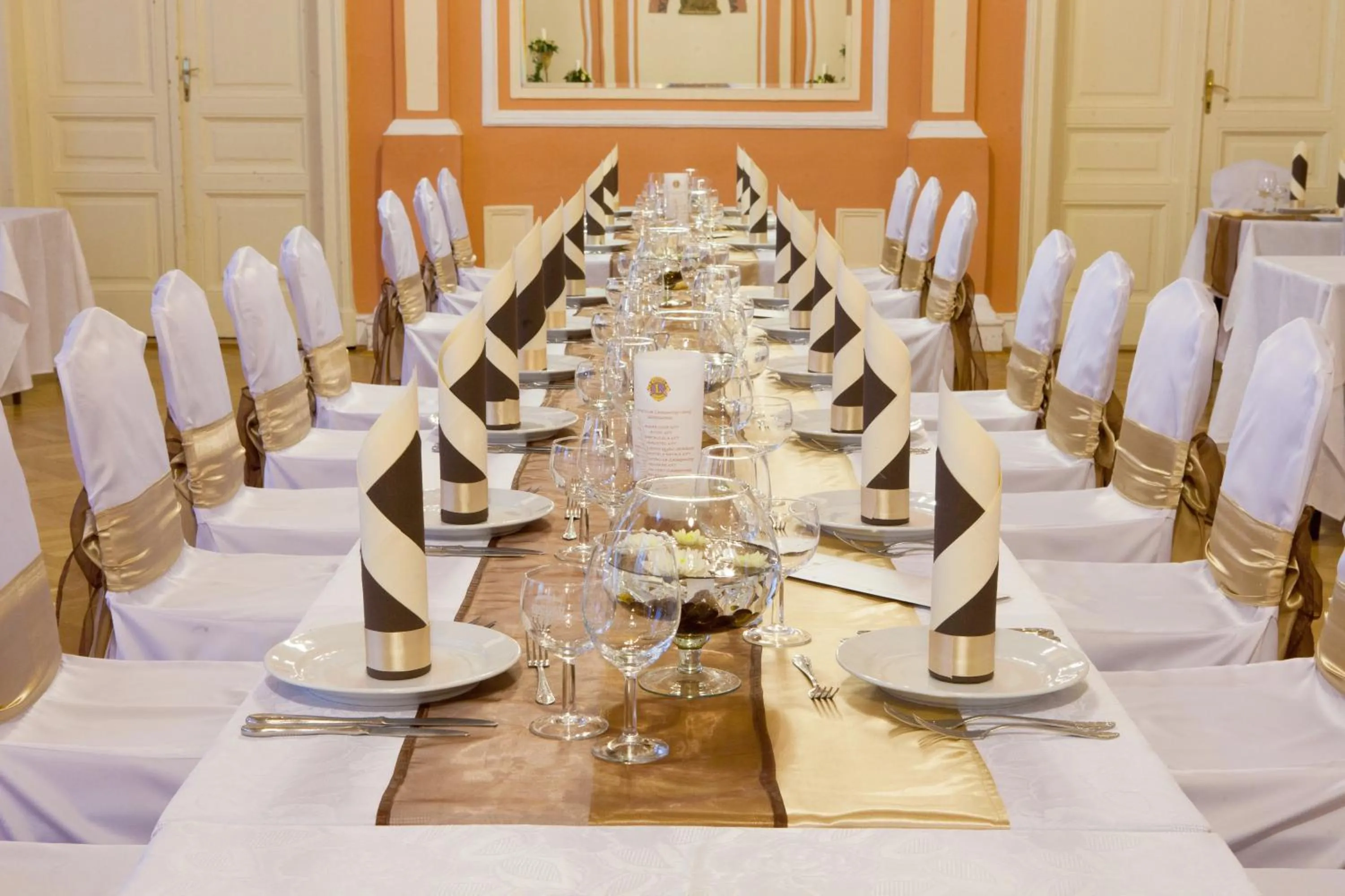 Banquet/Function facilities in Arany Bárány Hotel