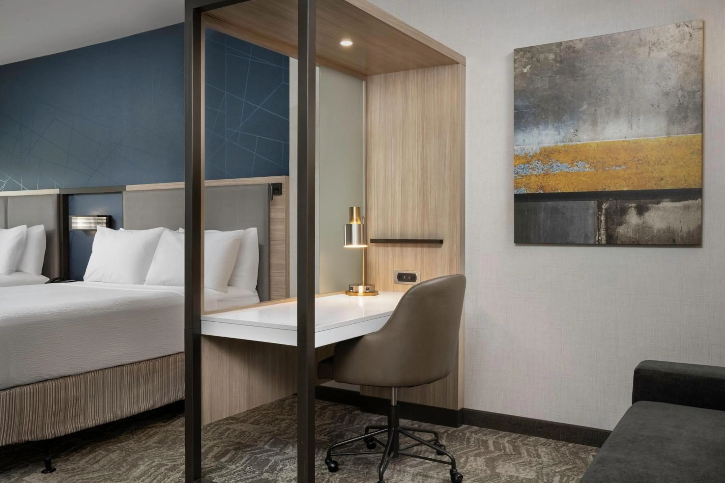 Photo of the whole room, Bed in SpringHill Suites by Marriott Birmingham Gardendale