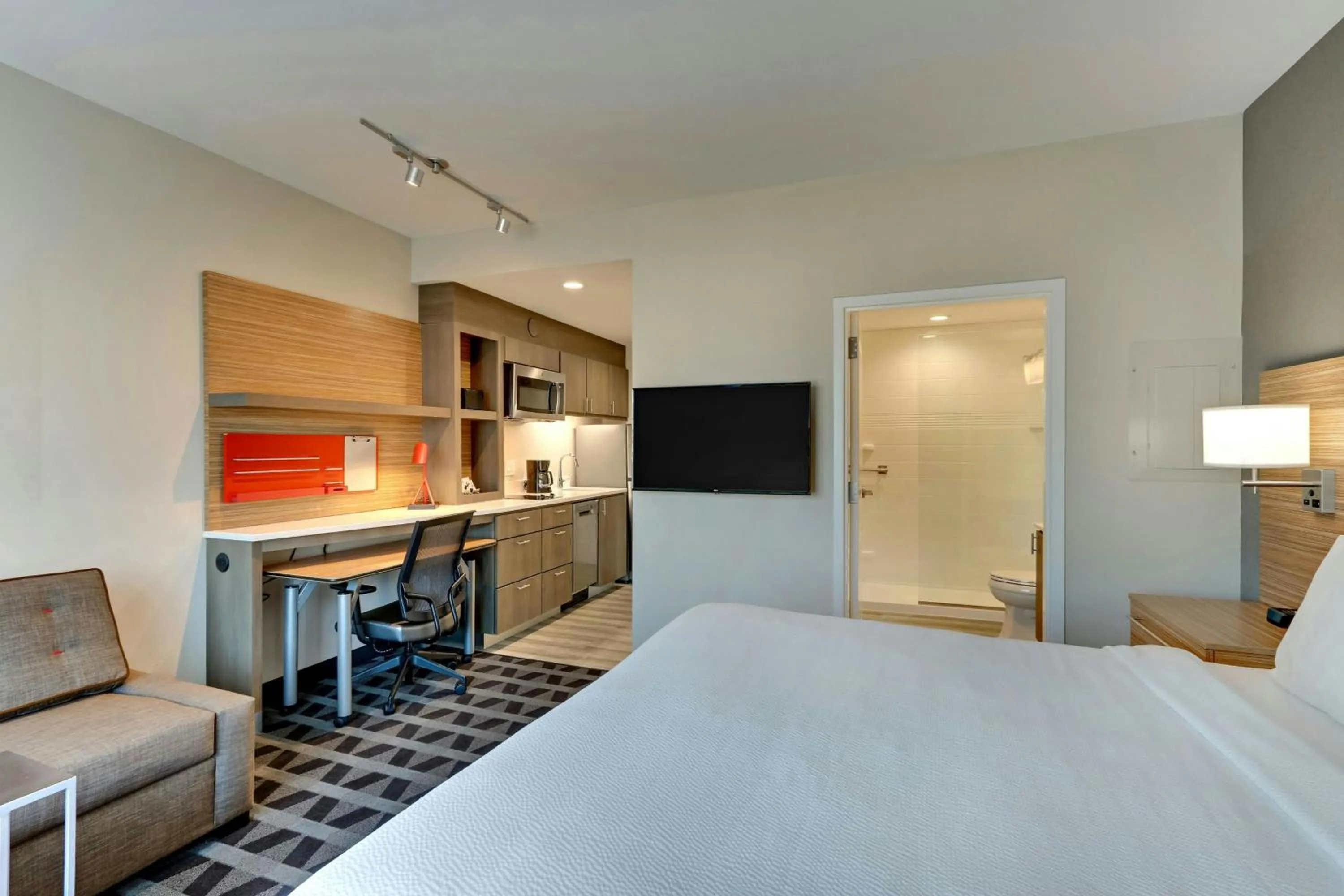 Bedroom, Bed in TownePlace Suites by Marriott Houston Northwest Beltway 8