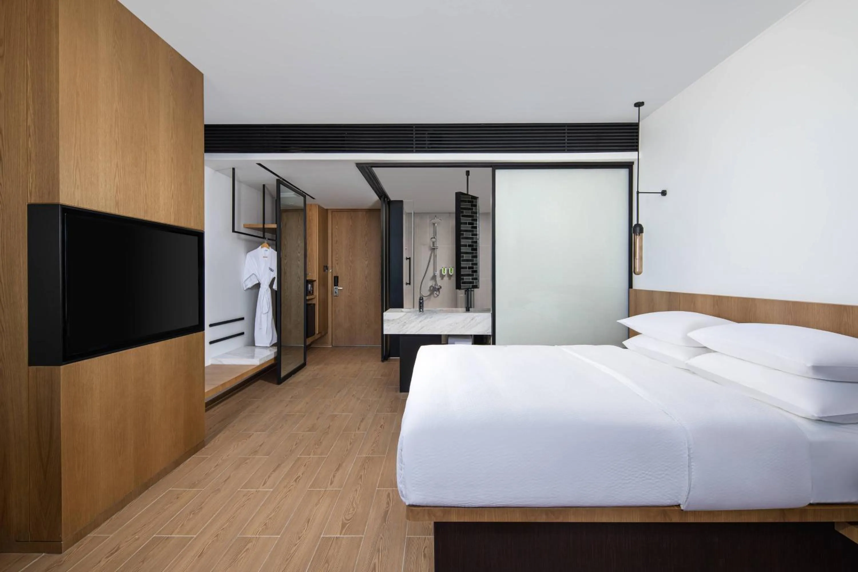 Photo of the whole room, Bed in Fairfield by Marriott Guiyang Guanshanhu