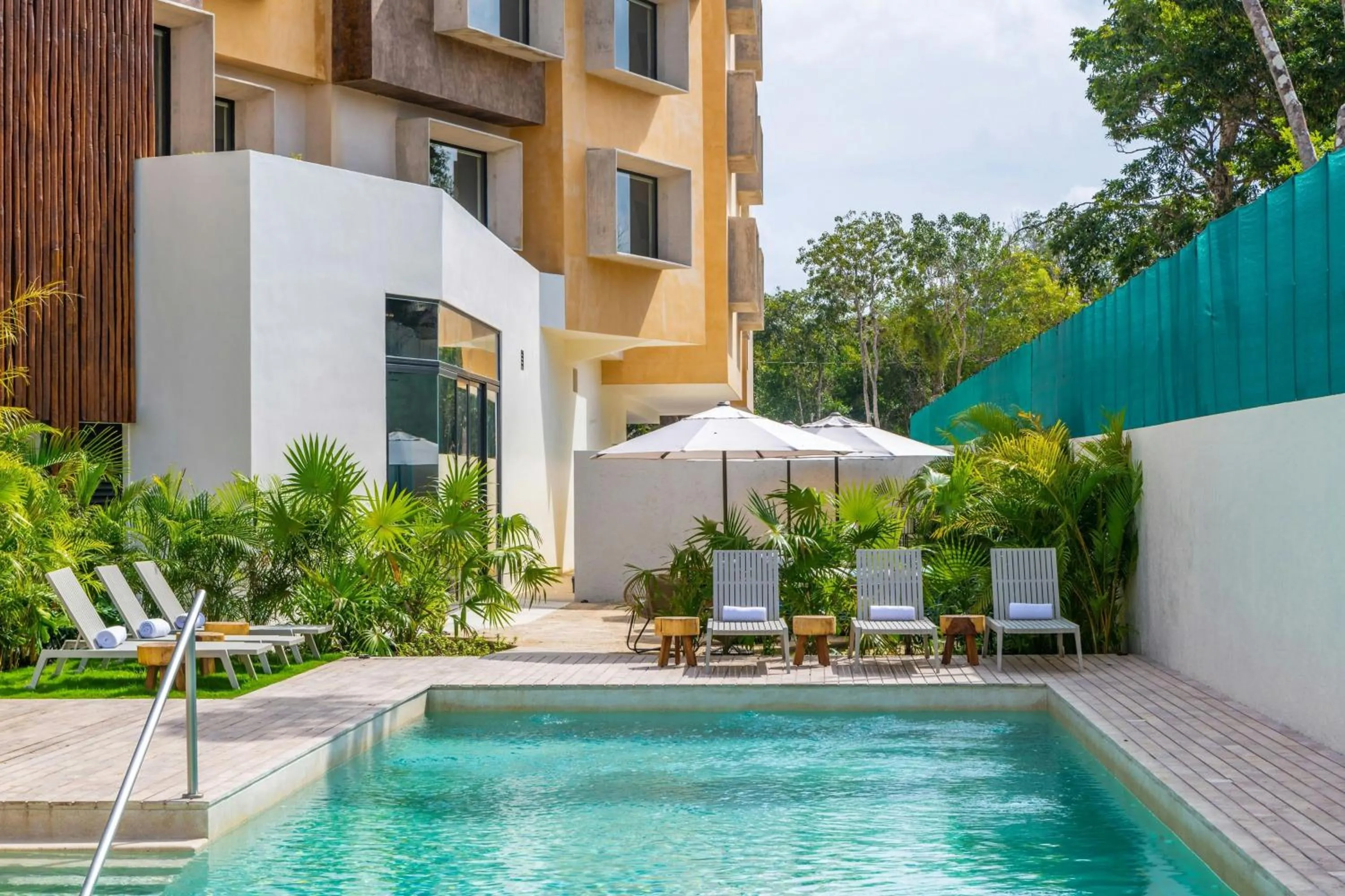 Swimming pool in Aloft Tulum