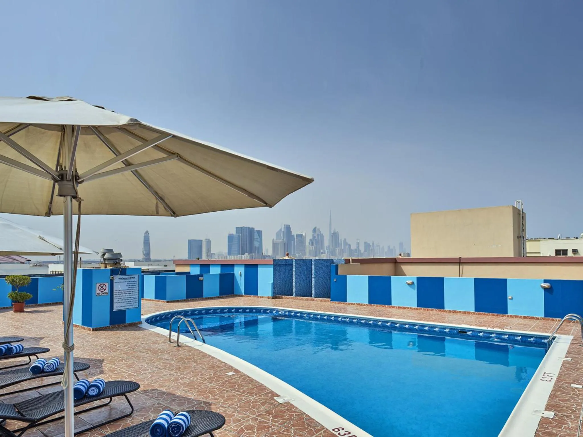Swimming pool in Arabian Dreams Hotel Apartments