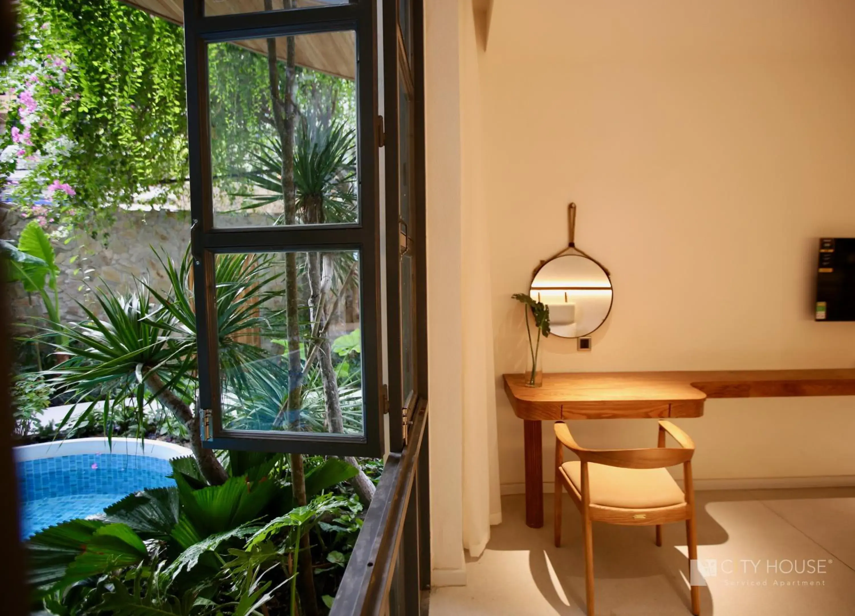 Garden view in CityHouse - CityOasis Garden view in CityHouse - CityOasis