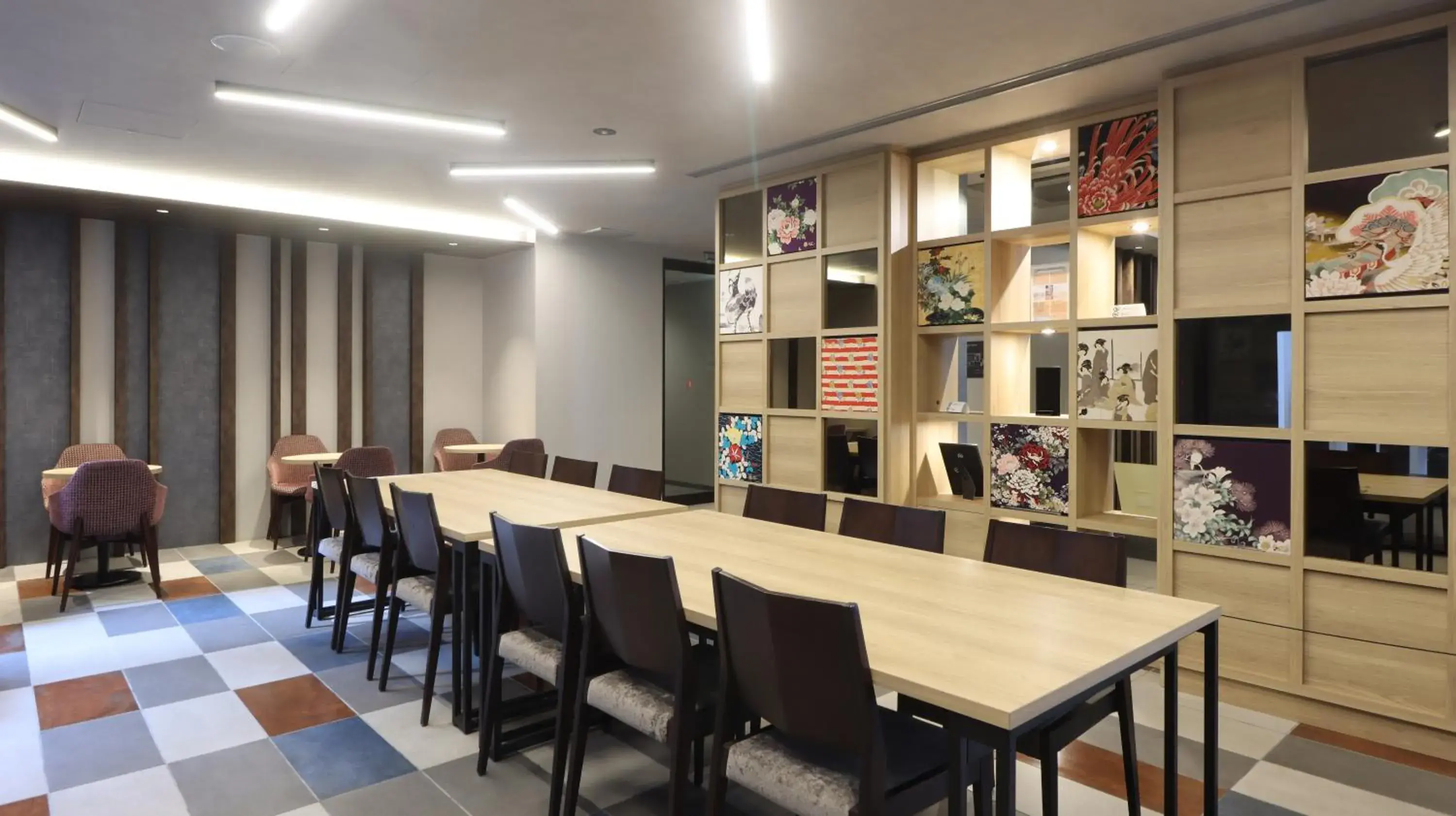 Lounge or bar in Wander Kyoto Nanajo Lounge or bar in Wander Kyoto Nanajo