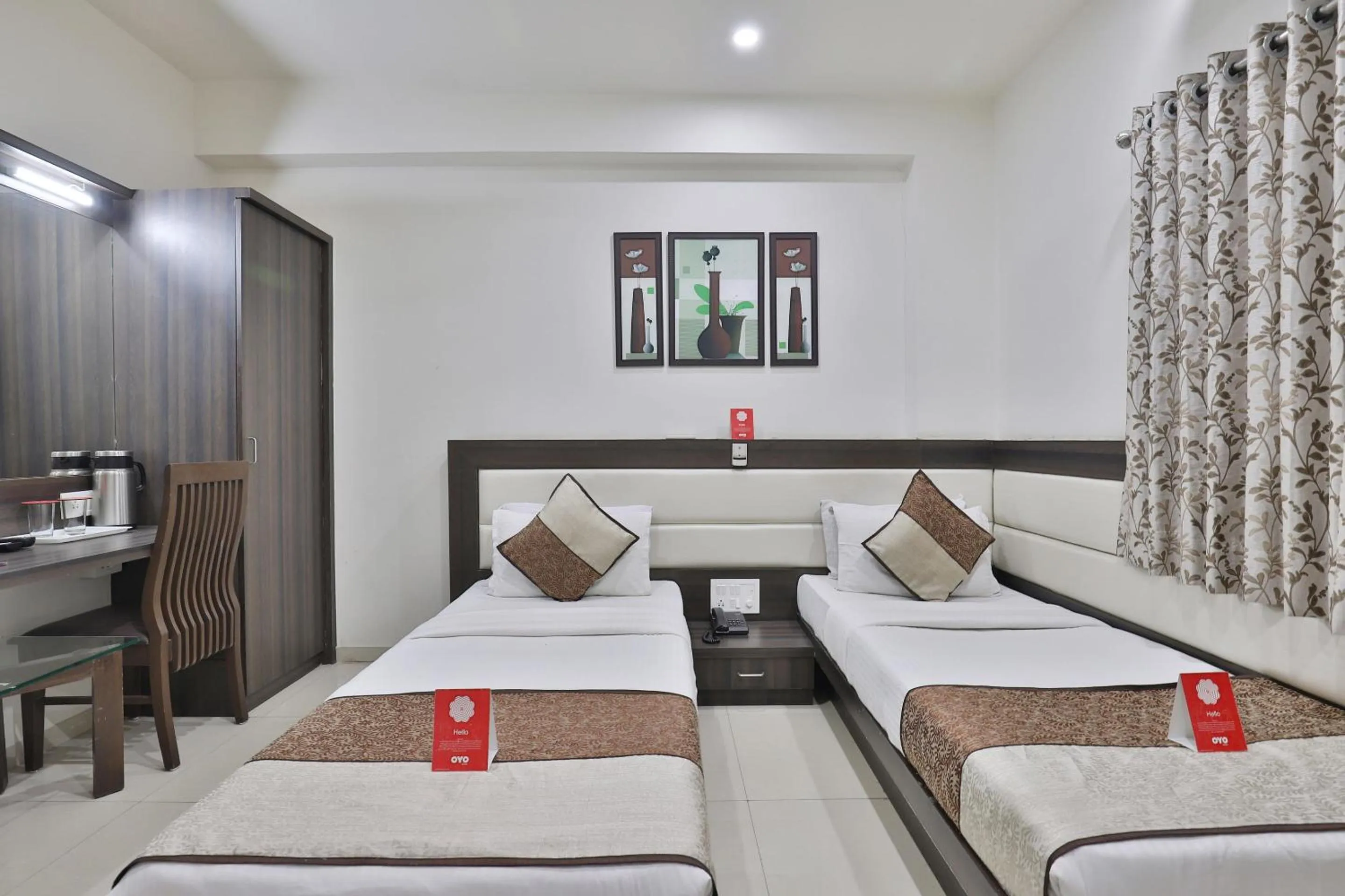 Bedroom in Hotel City Inn