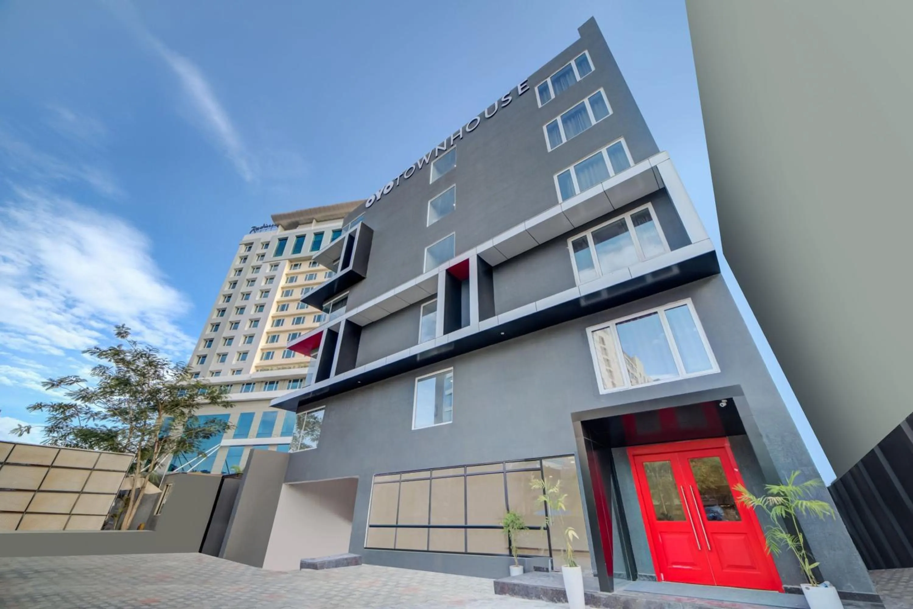 Facade/entrance, Property Building in Townhouse 777 - A3 empire