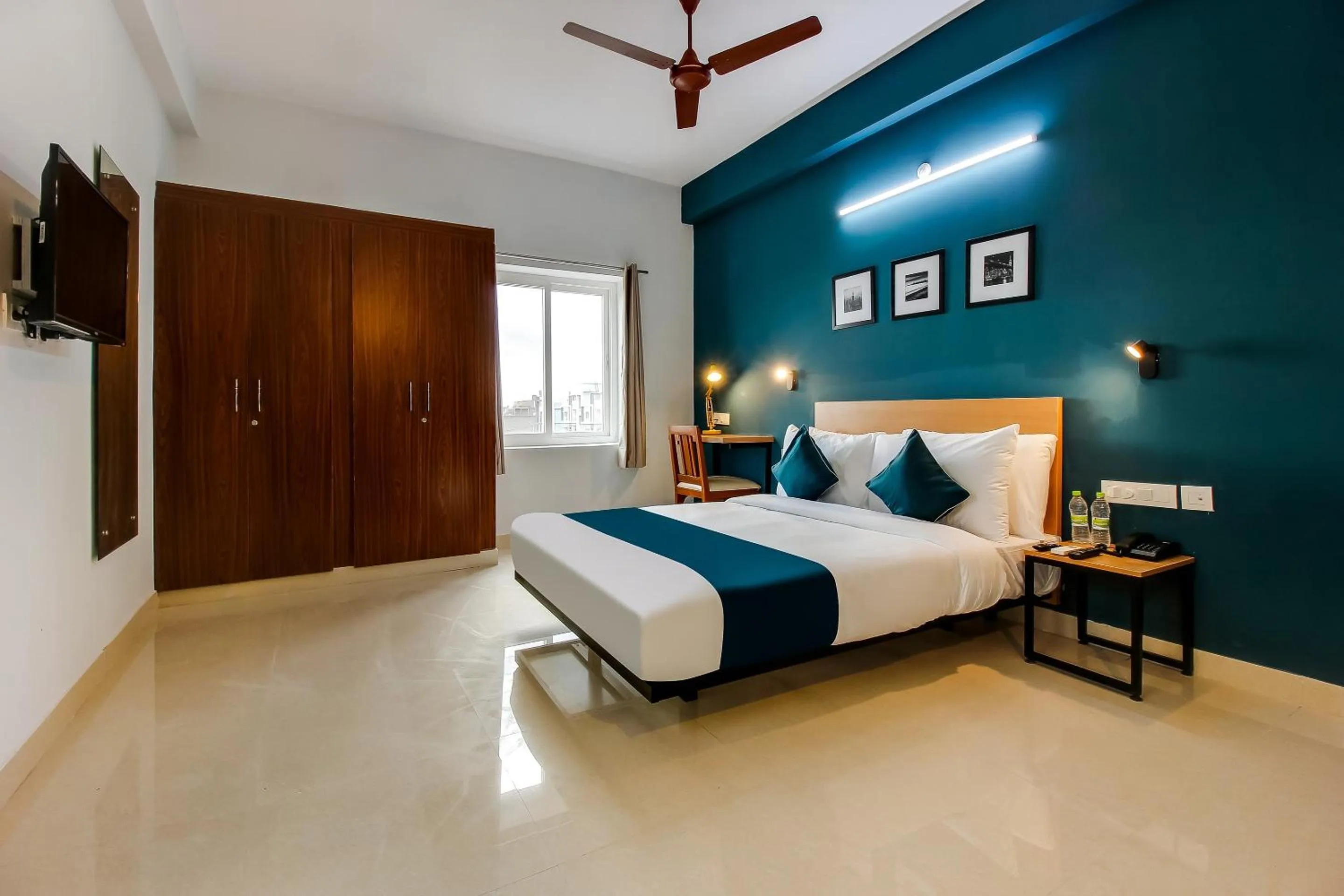 Bedroom, Bed in Hotel O Silverkey ,near RTO office kondapur