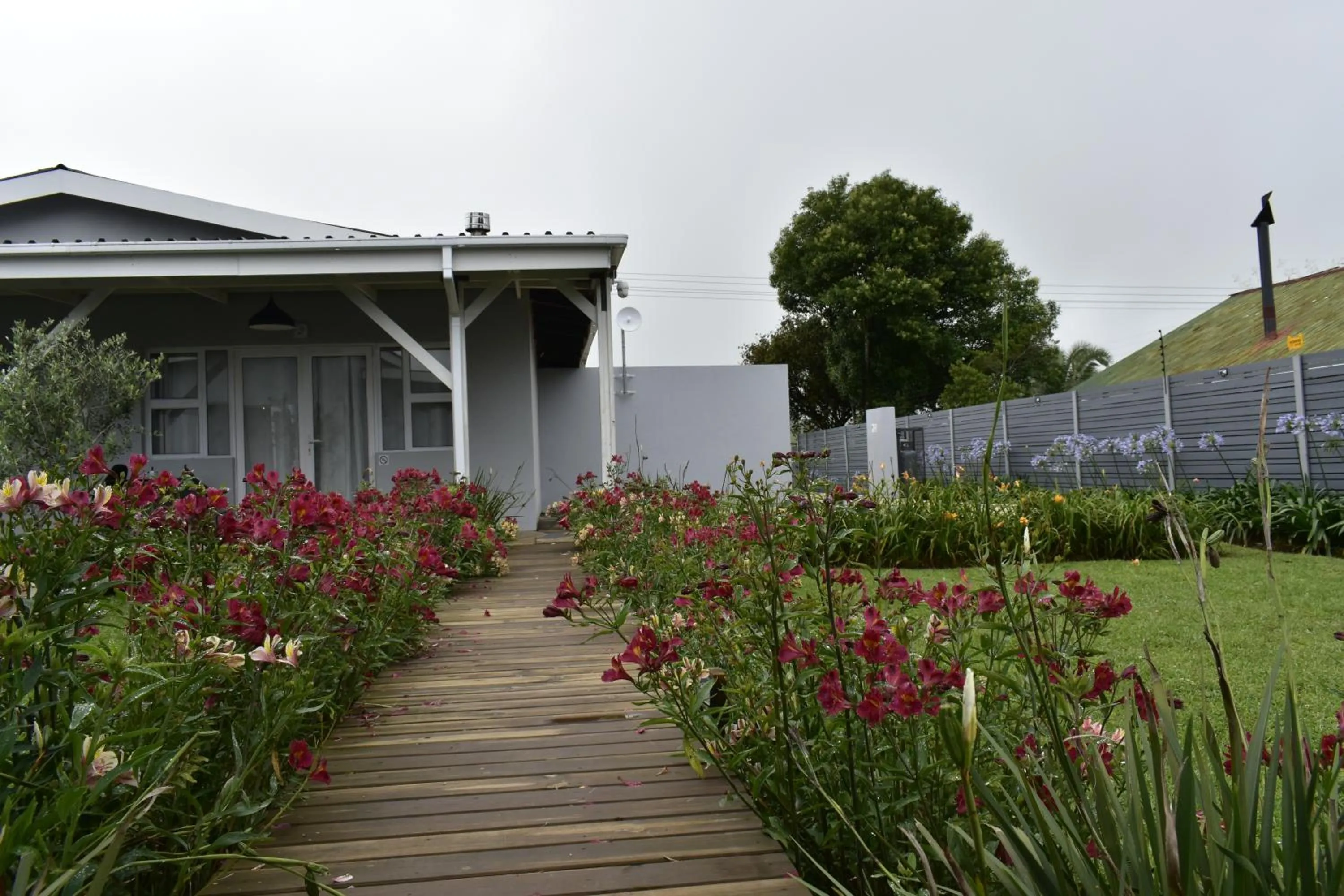 Property building in Mosswood Bed & Breakfast