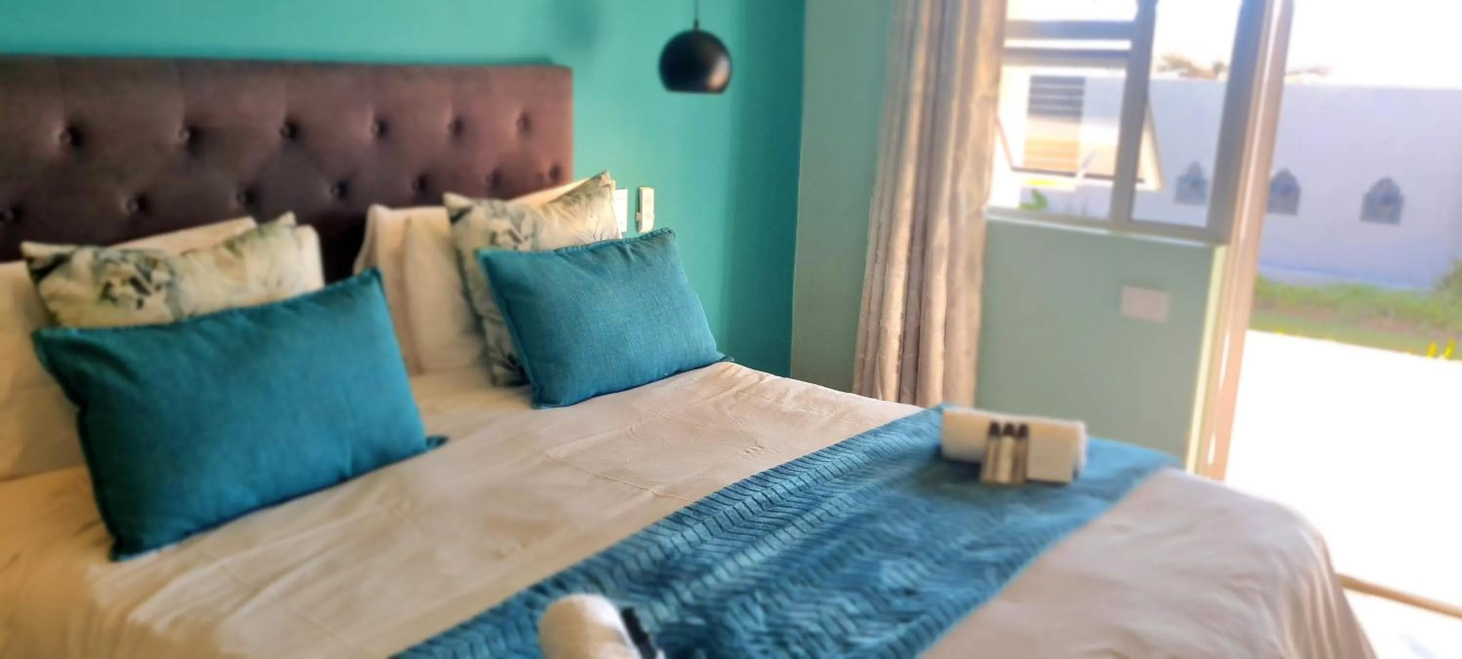 Bed in Mosswood Bed & Breakfast