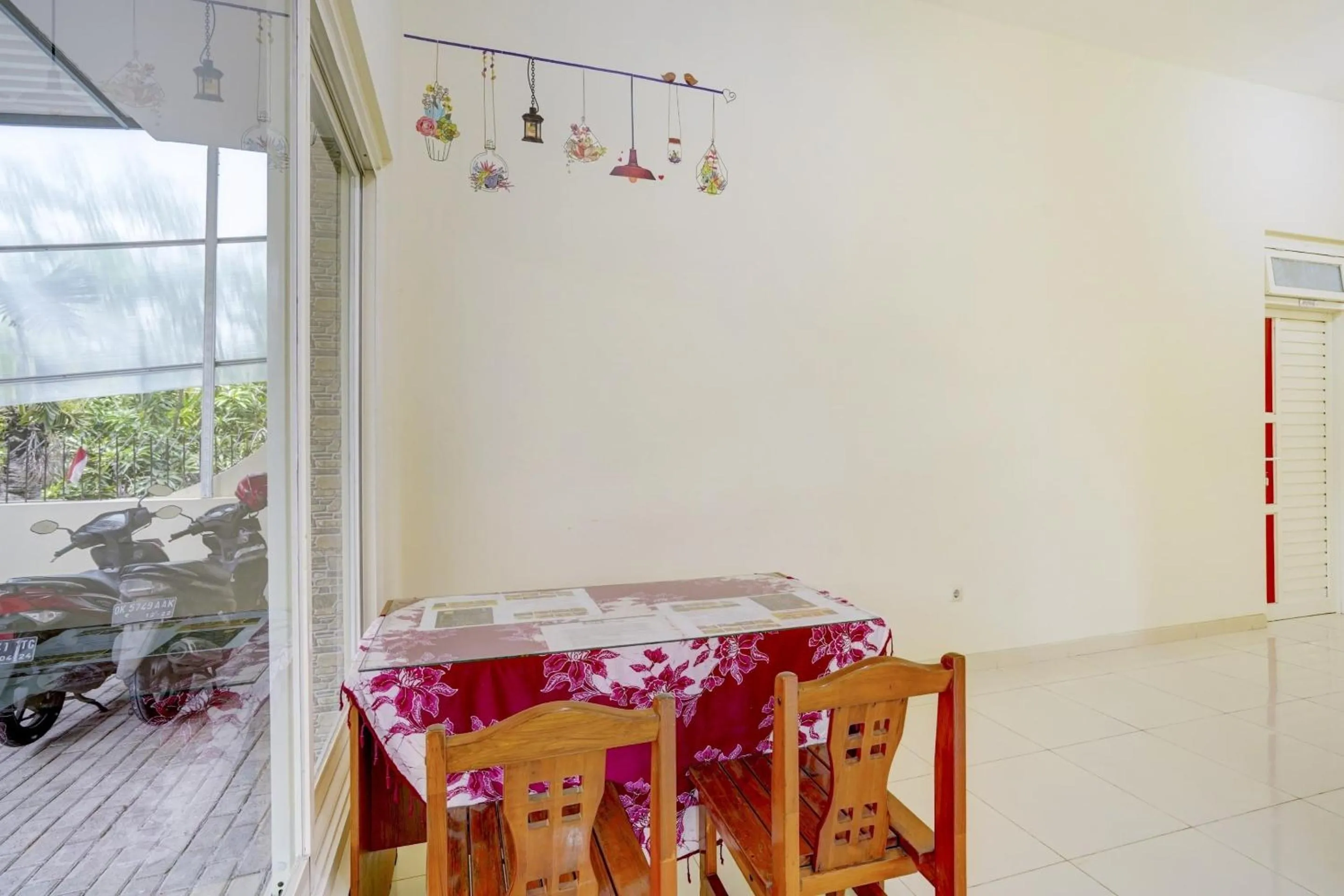 Lobby or reception in Capital O Inn App Tenggilis