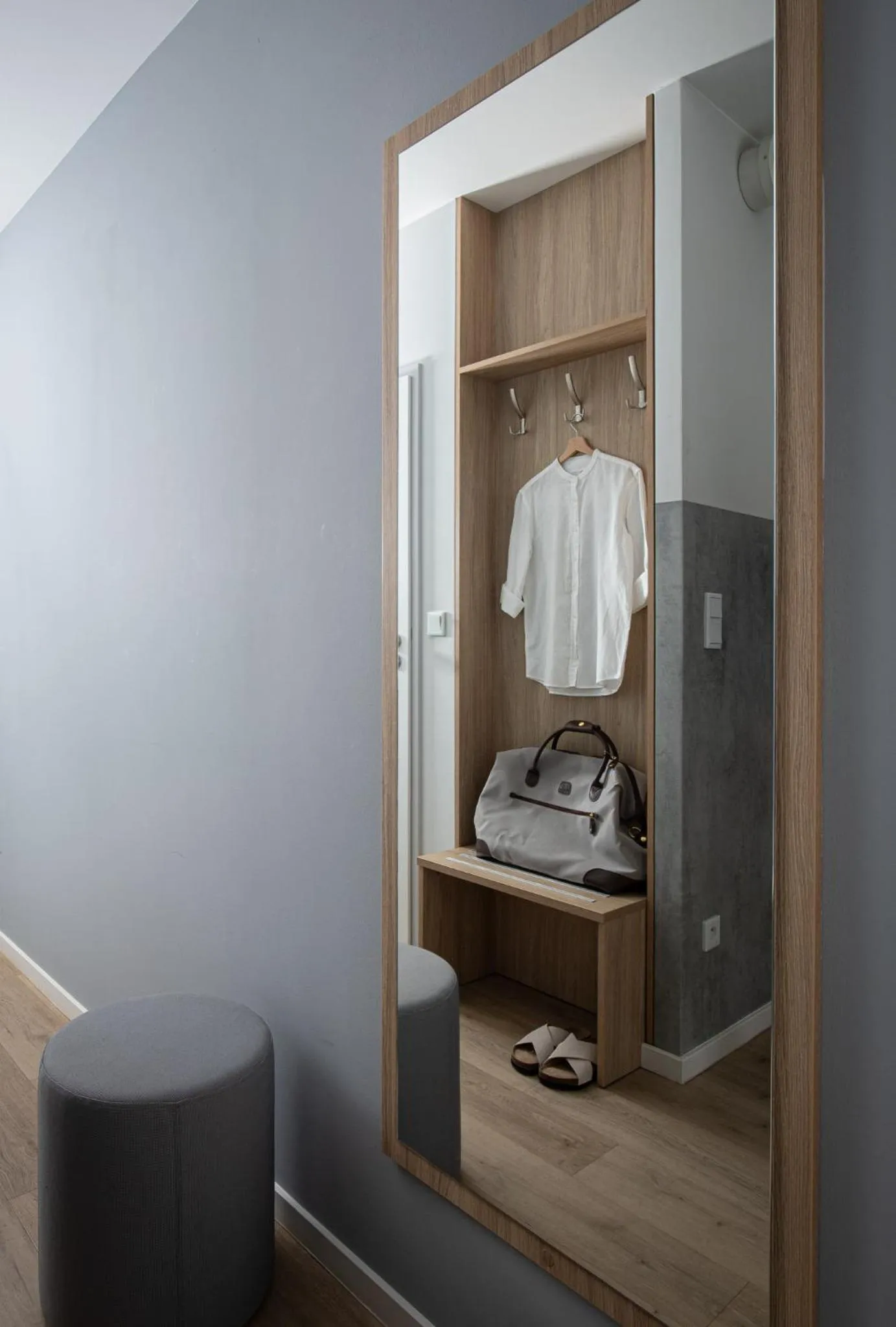 wardrobe in Apartamenty Collegia