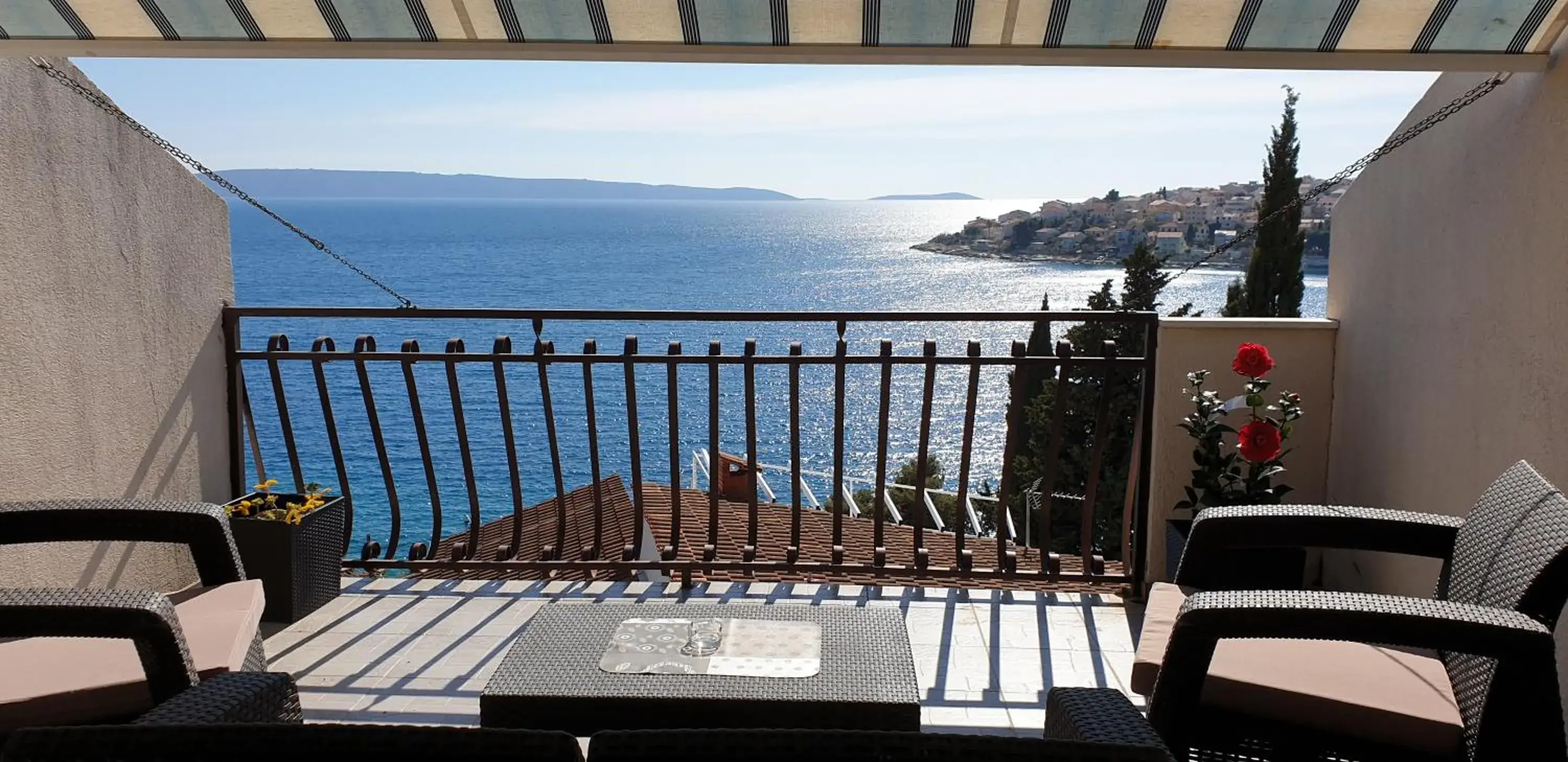Studio with Terrace and Sea View in Maiden Apartments Studio with Terrace and Sea View in Maiden Apartments