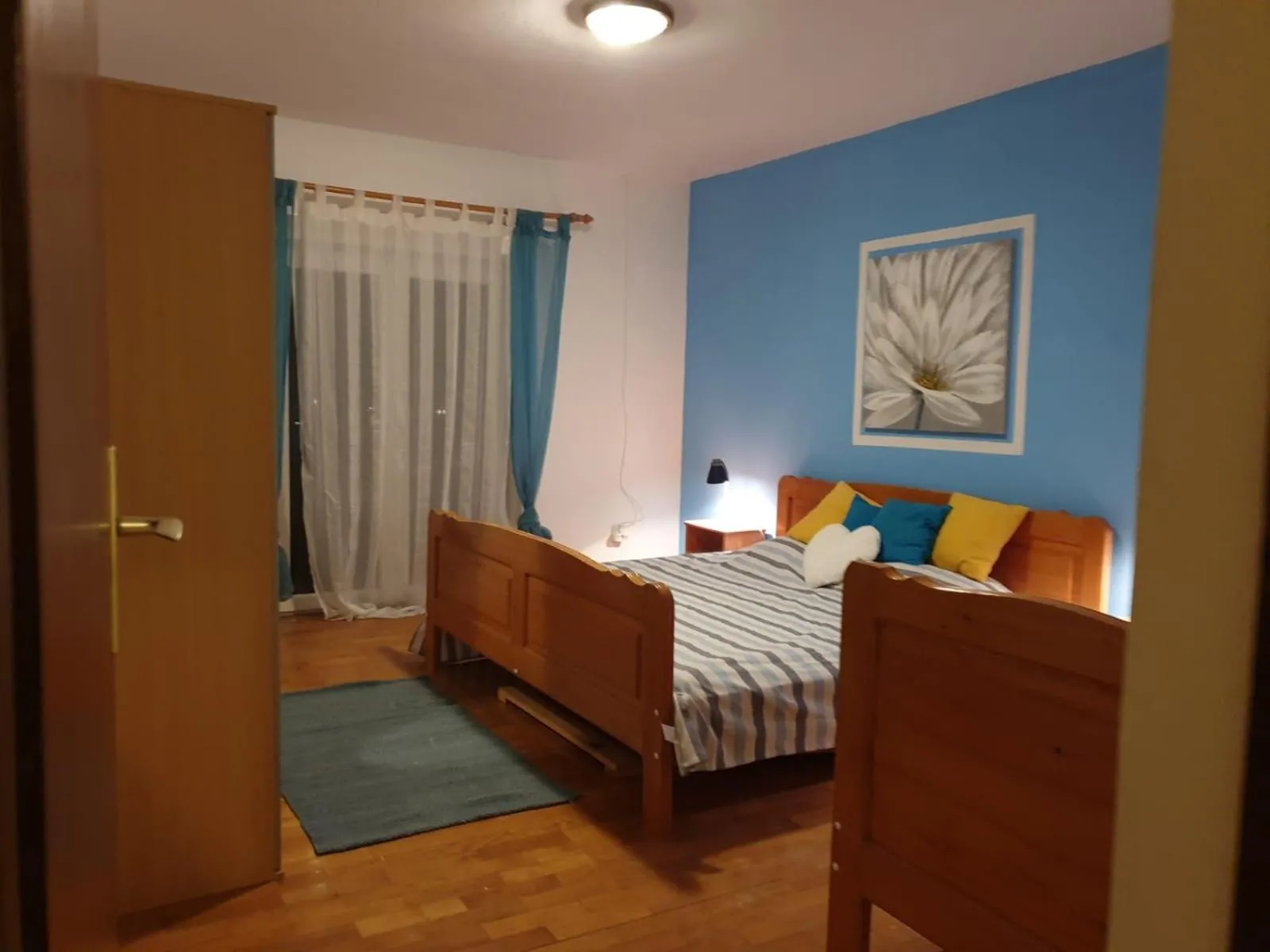 One-Bedroom Apartment with Sea View in Maiden Apartments