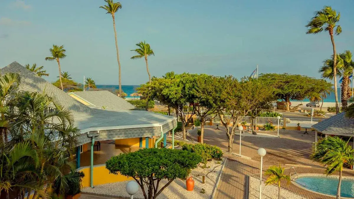 Property building in MVC Eagle Beach Property building in MVC Eagle Beach