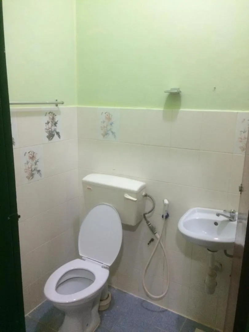 Toilet in BASE HOTEL