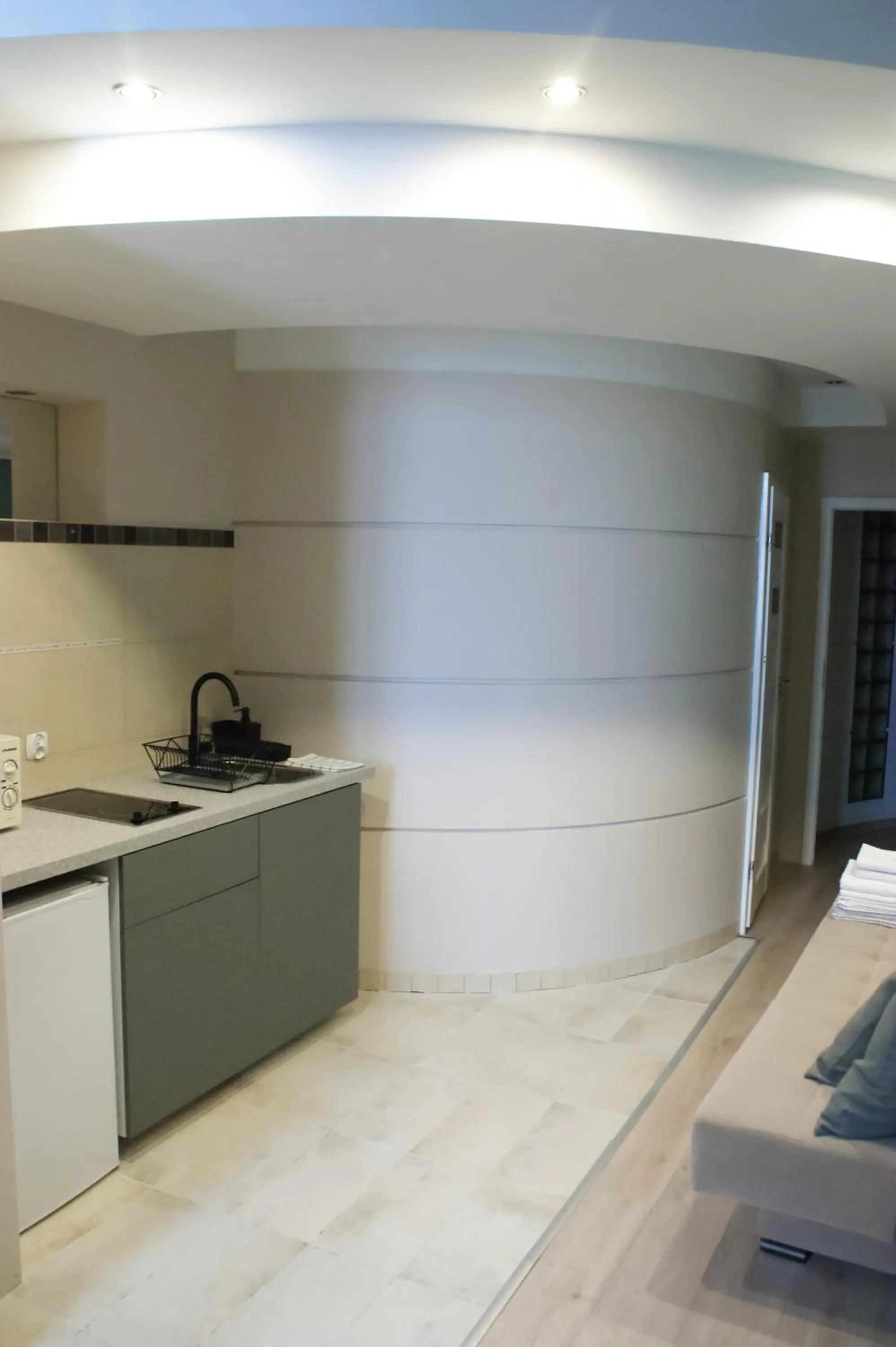 Kitchen or kitchenette in EURO-ROOM