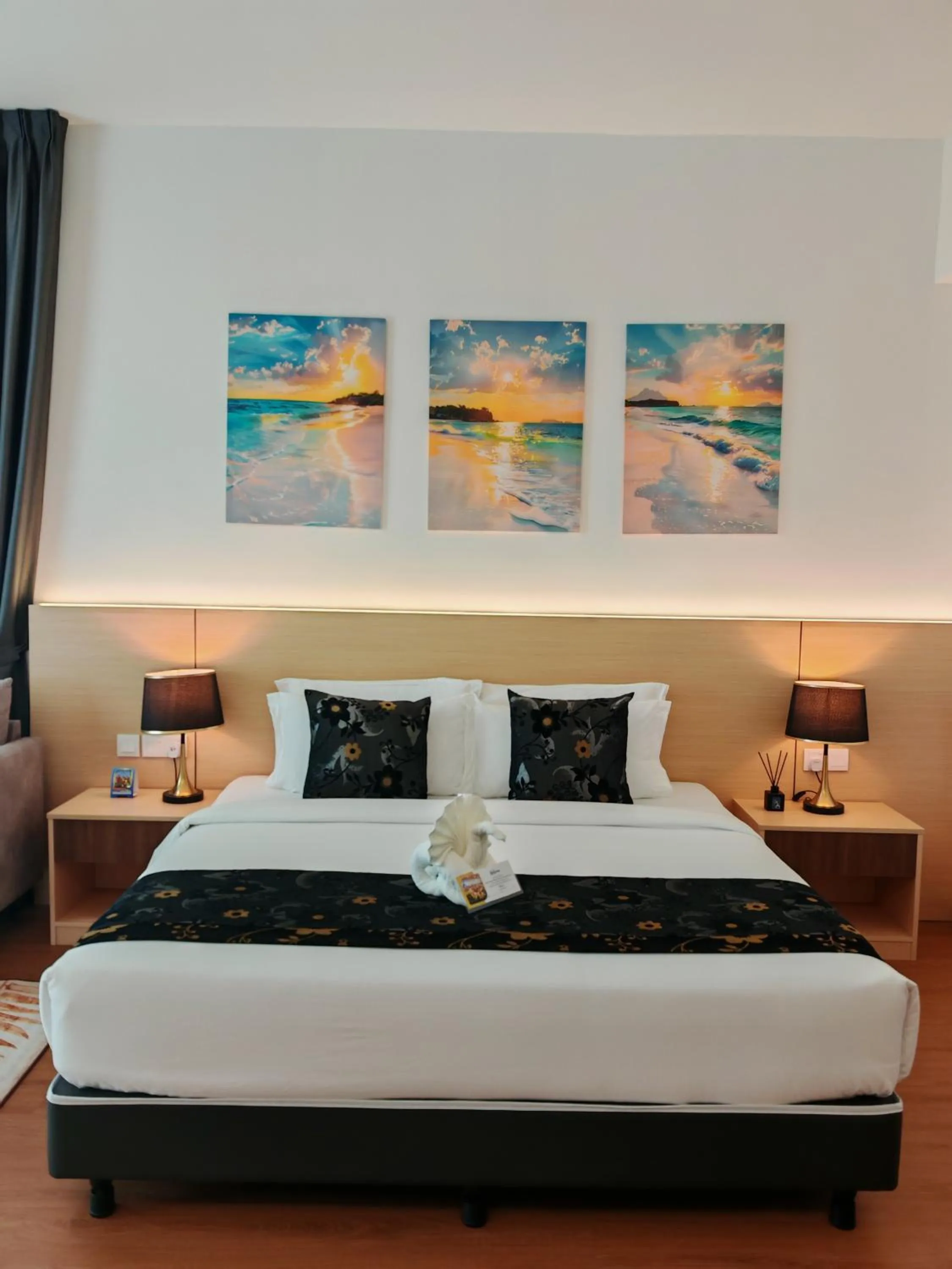 Bed in Swan Garden Resort Hotel