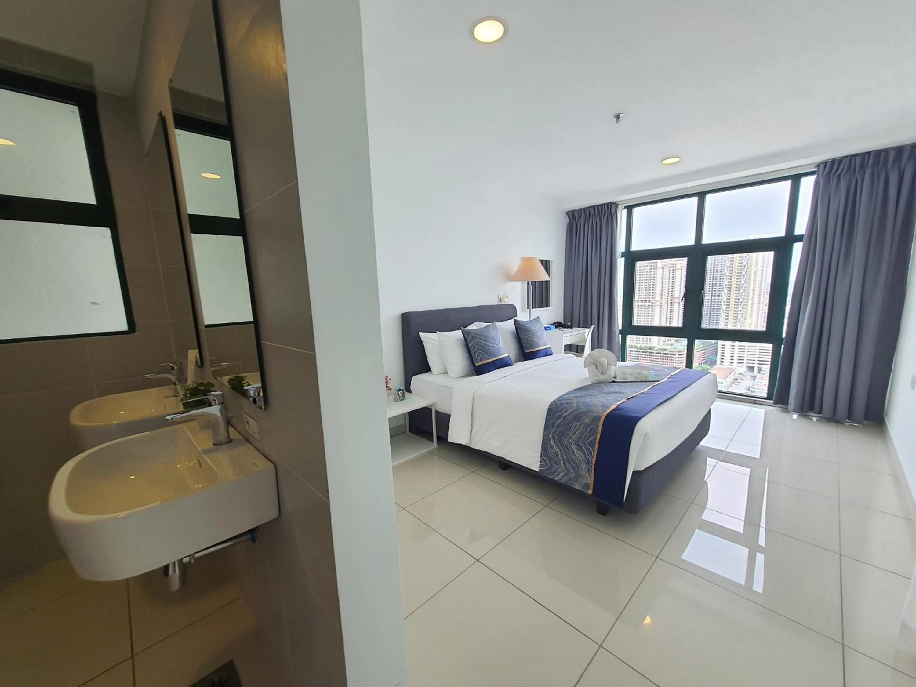 Bedroom, Bed in Swan Garden Resort Hotel