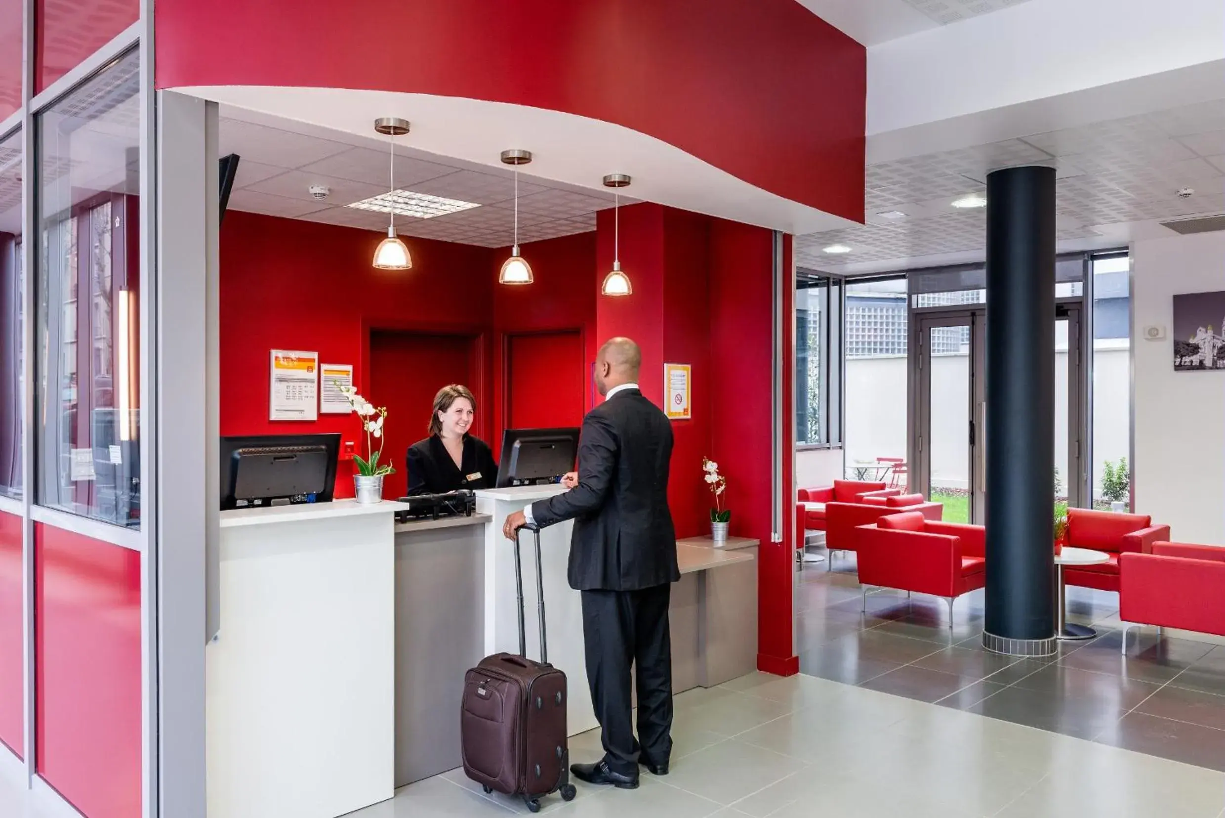 Lobby or reception in Aparthotel Adagio Access Paris Clichy Lobby or reception in Aparthotel Adagio Access Paris Clichy