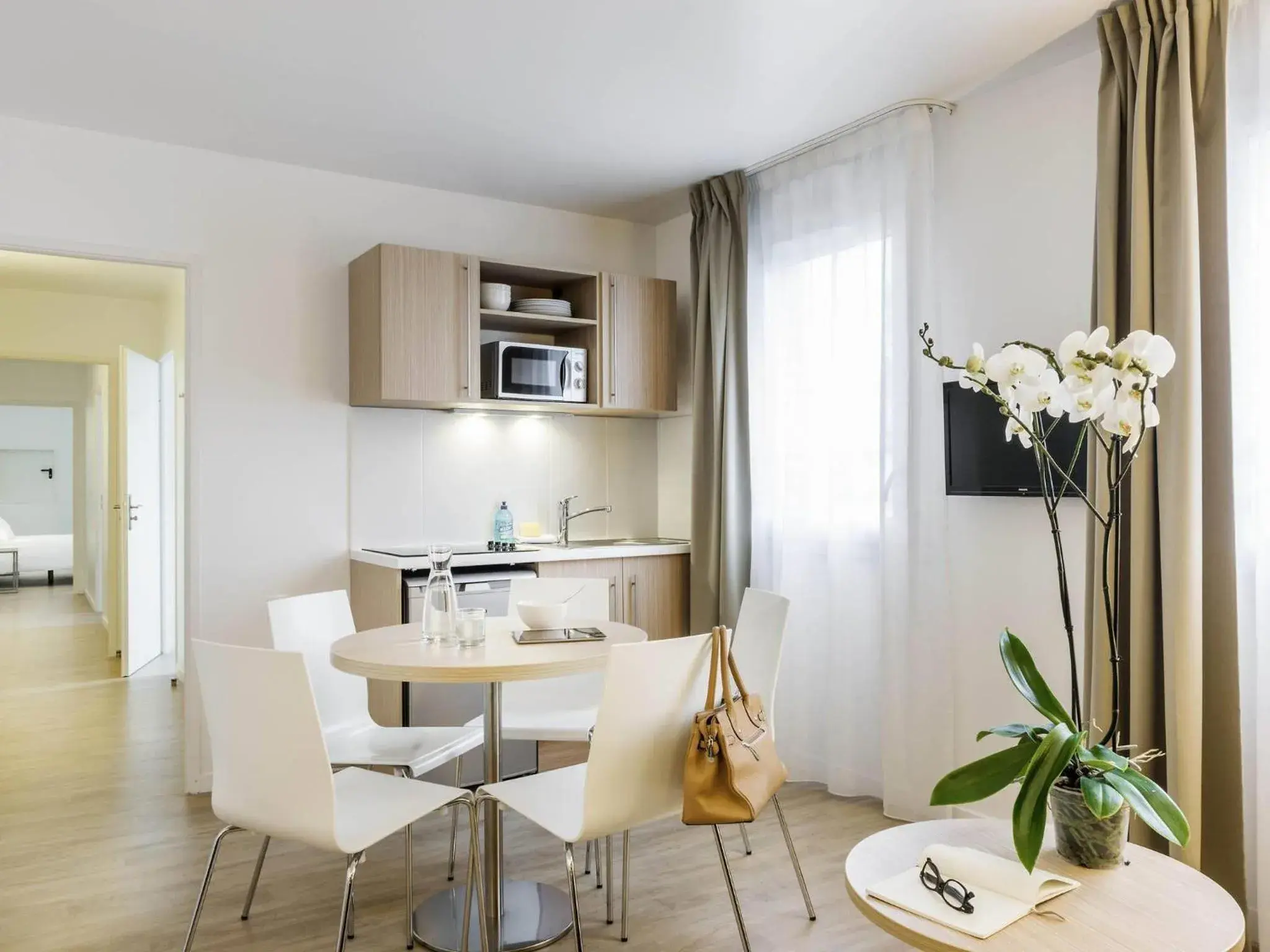 Bedroom in Aparthotel Adagio Access Paris Clichy Bedroom in Aparthotel Adagio Access Paris Clichy