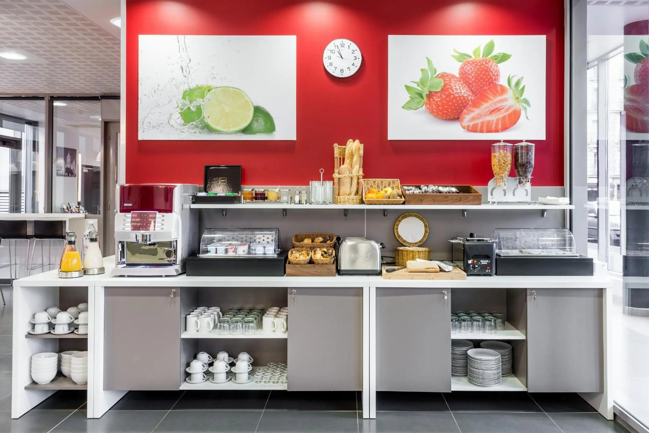 Restaurant/places to eat in Aparthotel Adagio Access Paris Clichy