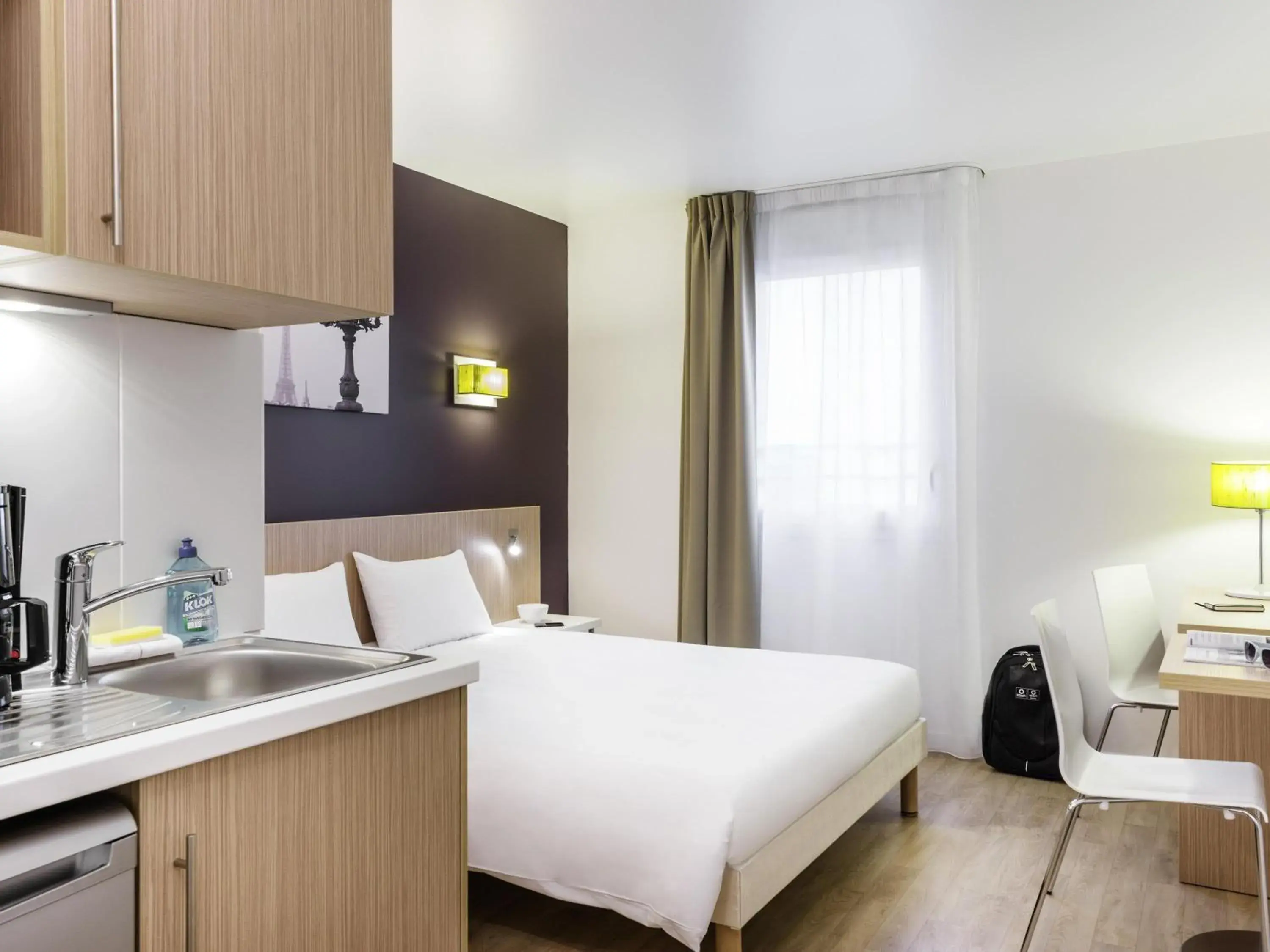 Large Studio with 1 Double Bed (2 Adults) in Aparthotel Adagio Access Paris Clichy Large Studio with 1 Double Bed (2 Adults) in Aparthotel Adagio Access Paris Clichy
